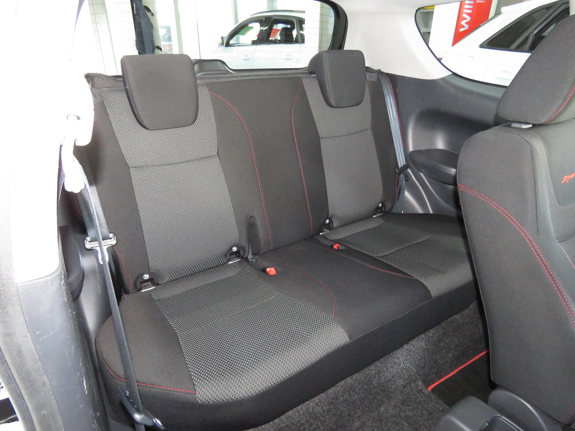 SUZUKI Swift 1.6i 16V Sport Sergio Cellano-image-13