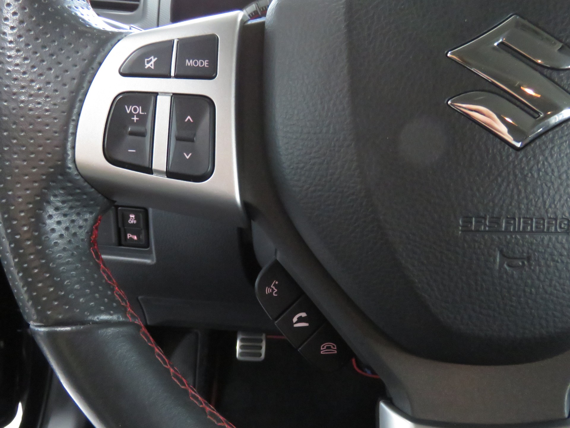 SUZUKI Swift 1.6i 16V Sport Sergio Cellano-image-20