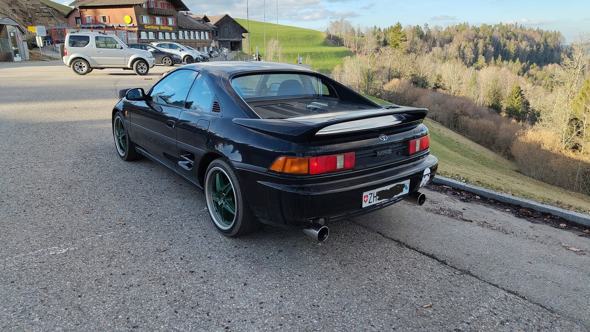 TOYOTA MR2-image-1