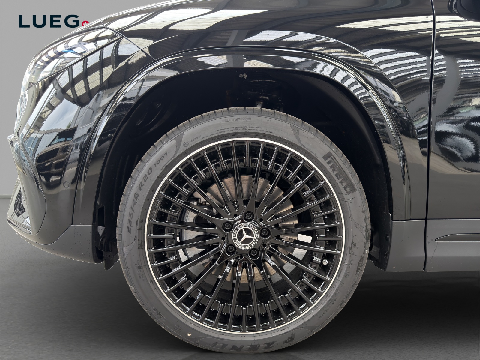 MERCEDES-BENZ EQA 300 66,5kWh 4Matic Excellence-image-6