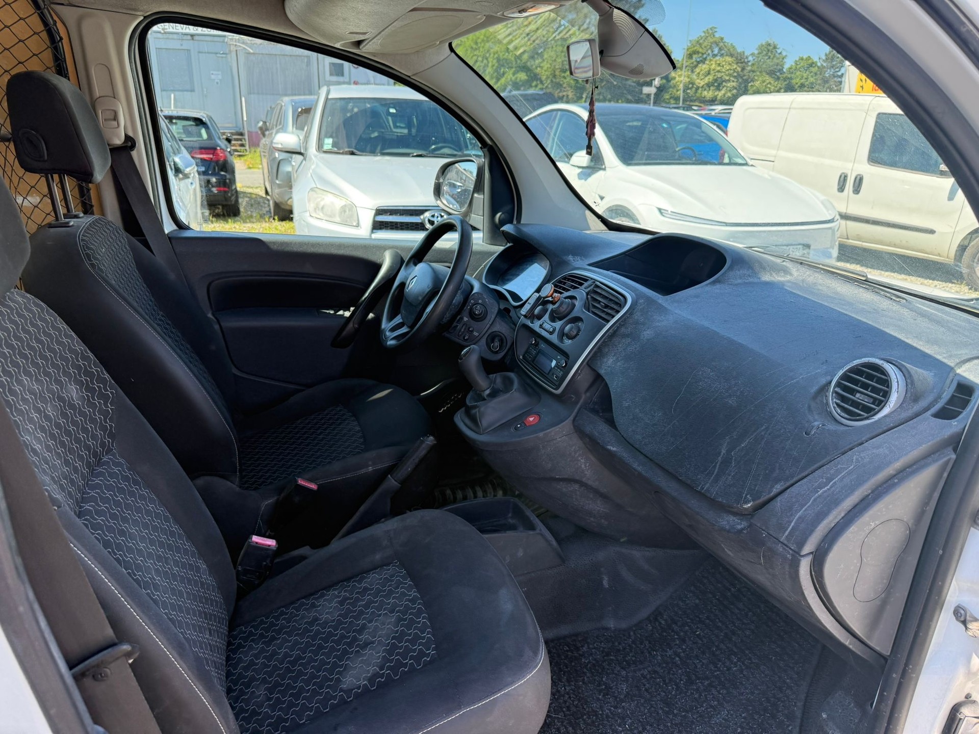 RENAULT Kangoo Medium dCi 90 Business-image-10