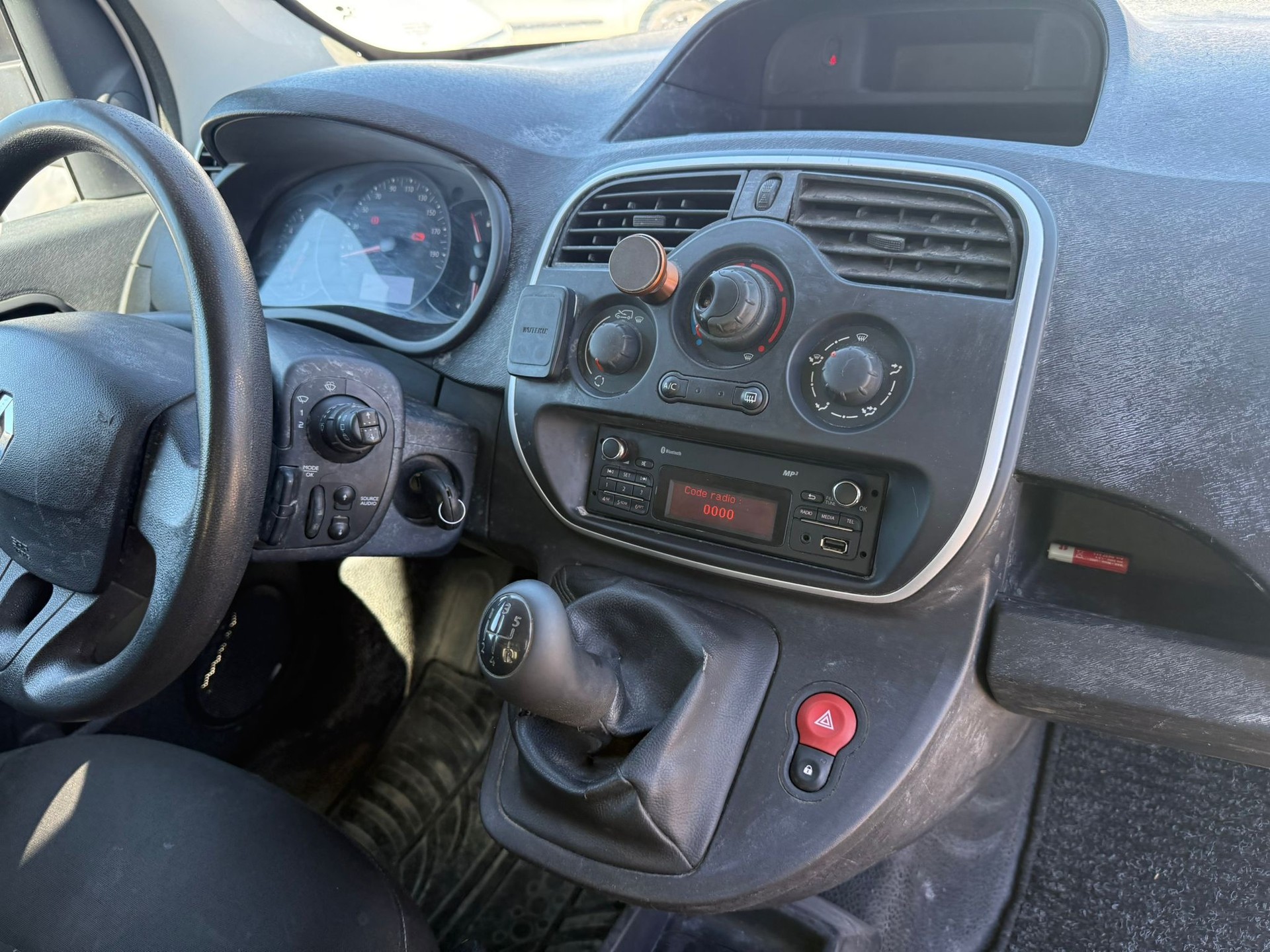 RENAULT Kangoo Medium dCi 90 Business-image-9