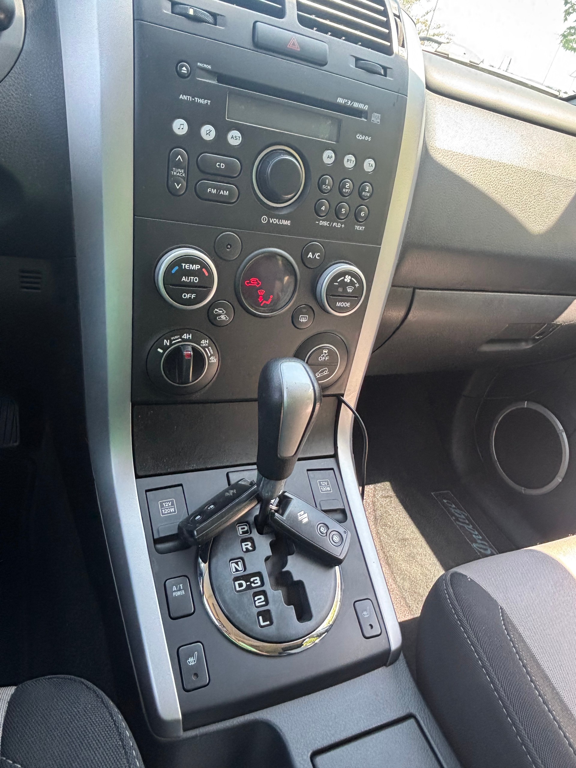 SUZUKI Grand Vitara 2.4 16V GL Top Automatic-image-6