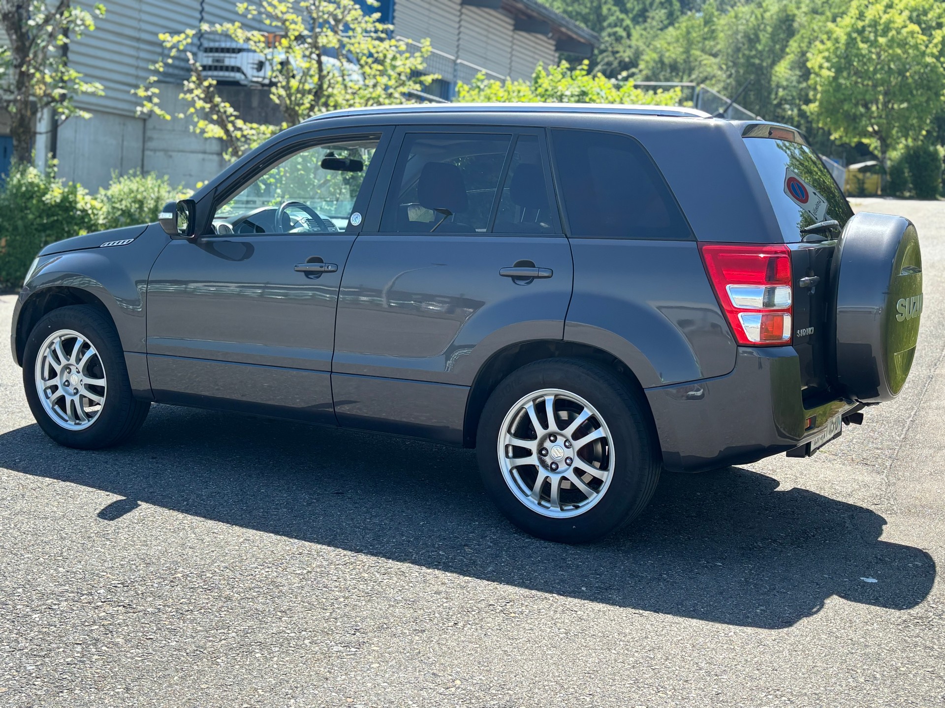 SUZUKI Grand Vitara 2.4 16V GL Top Automatic-showroom-element-3