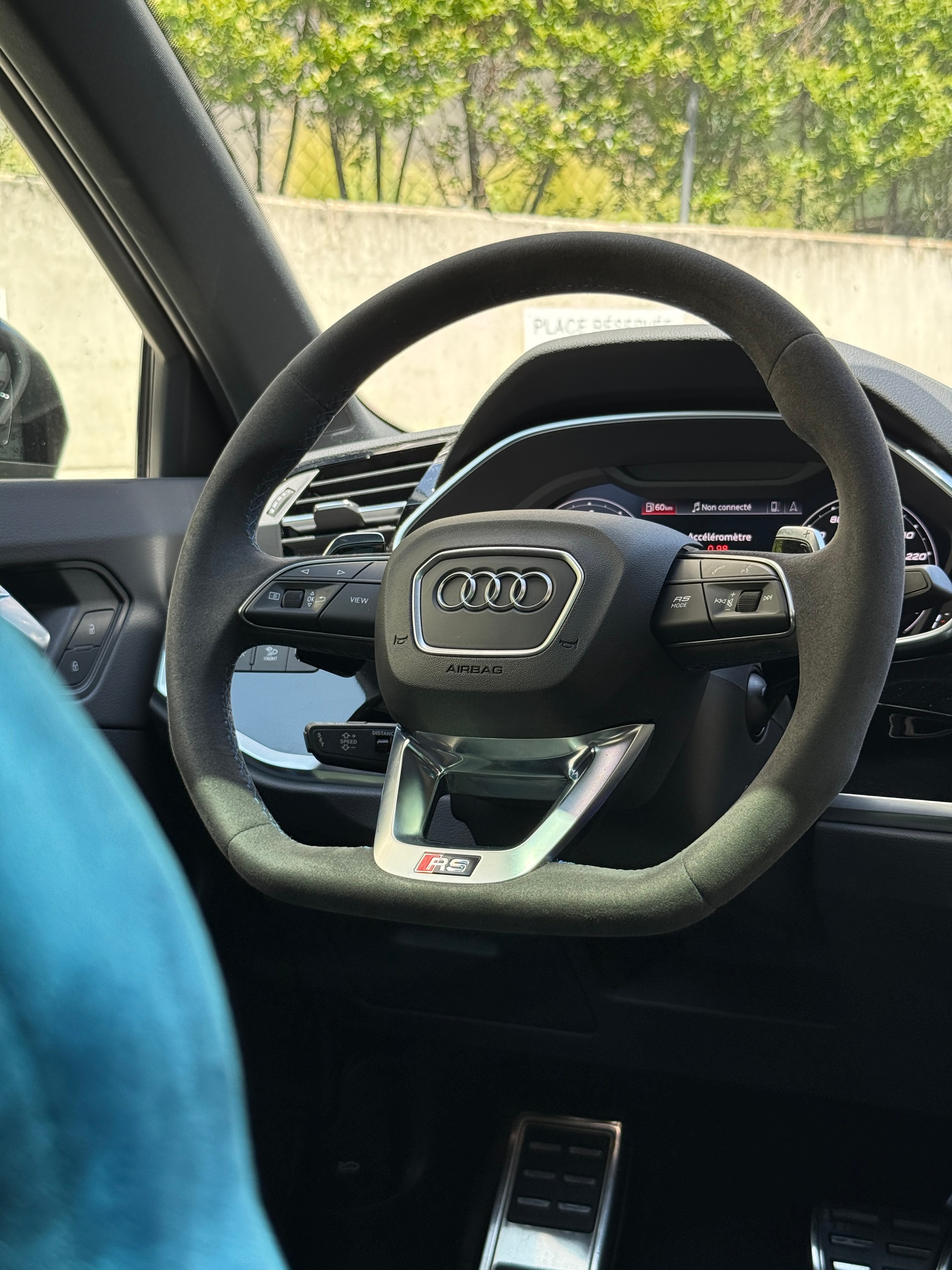 AUDI RS Q3 2.5 TFSI quattro S tronic-image-10
