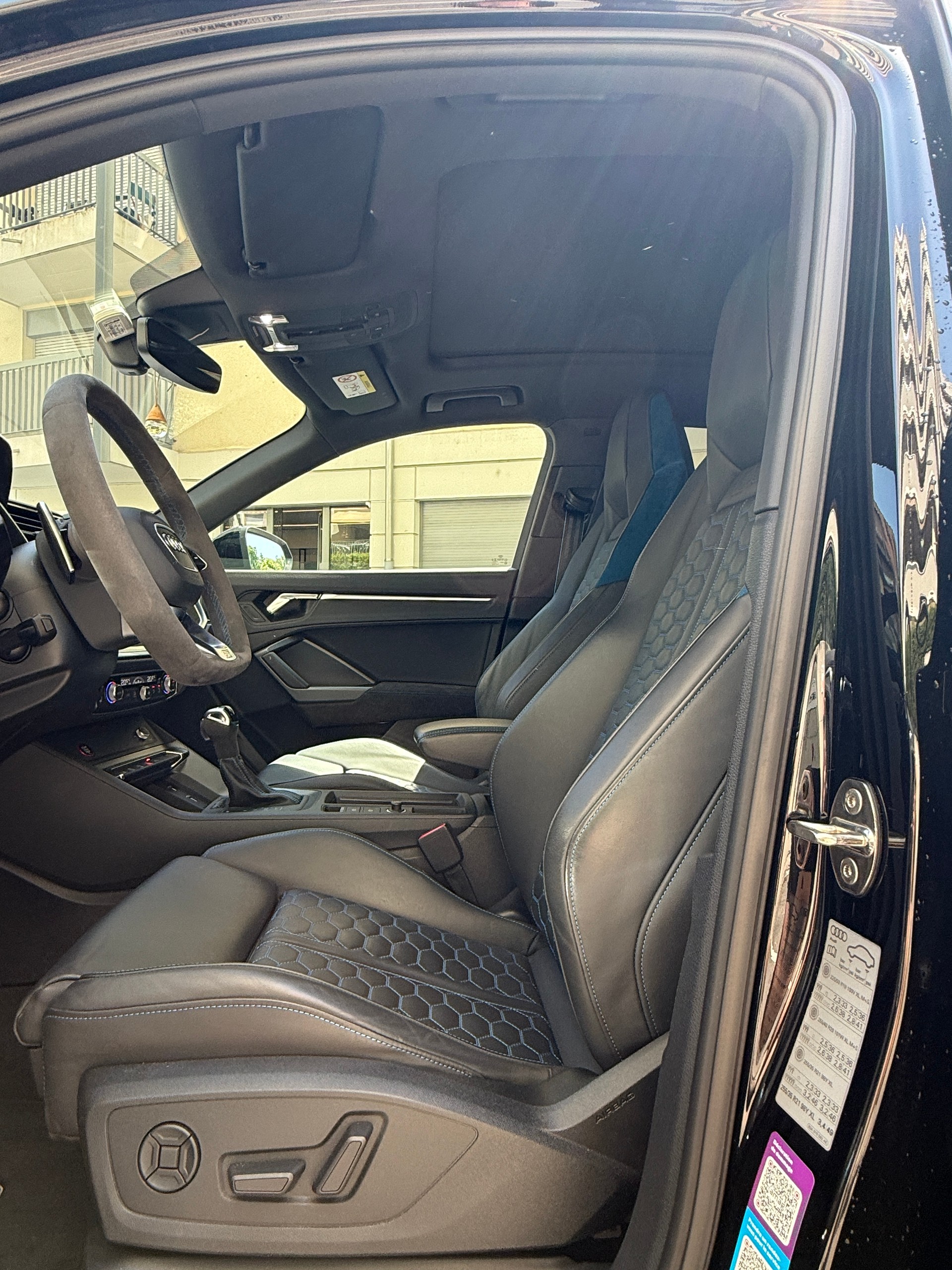 AUDI RS Q3 2.5 TFSI quattro S tronic-image-7
