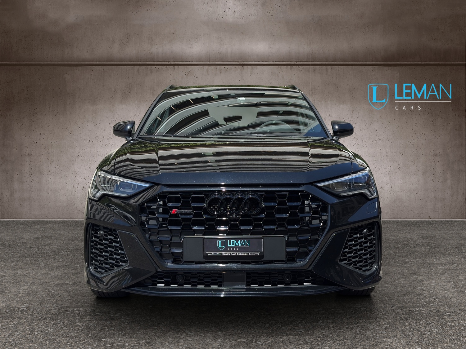 AUDI RS Q3 2.5 TFSI quattro S tronic-image-1