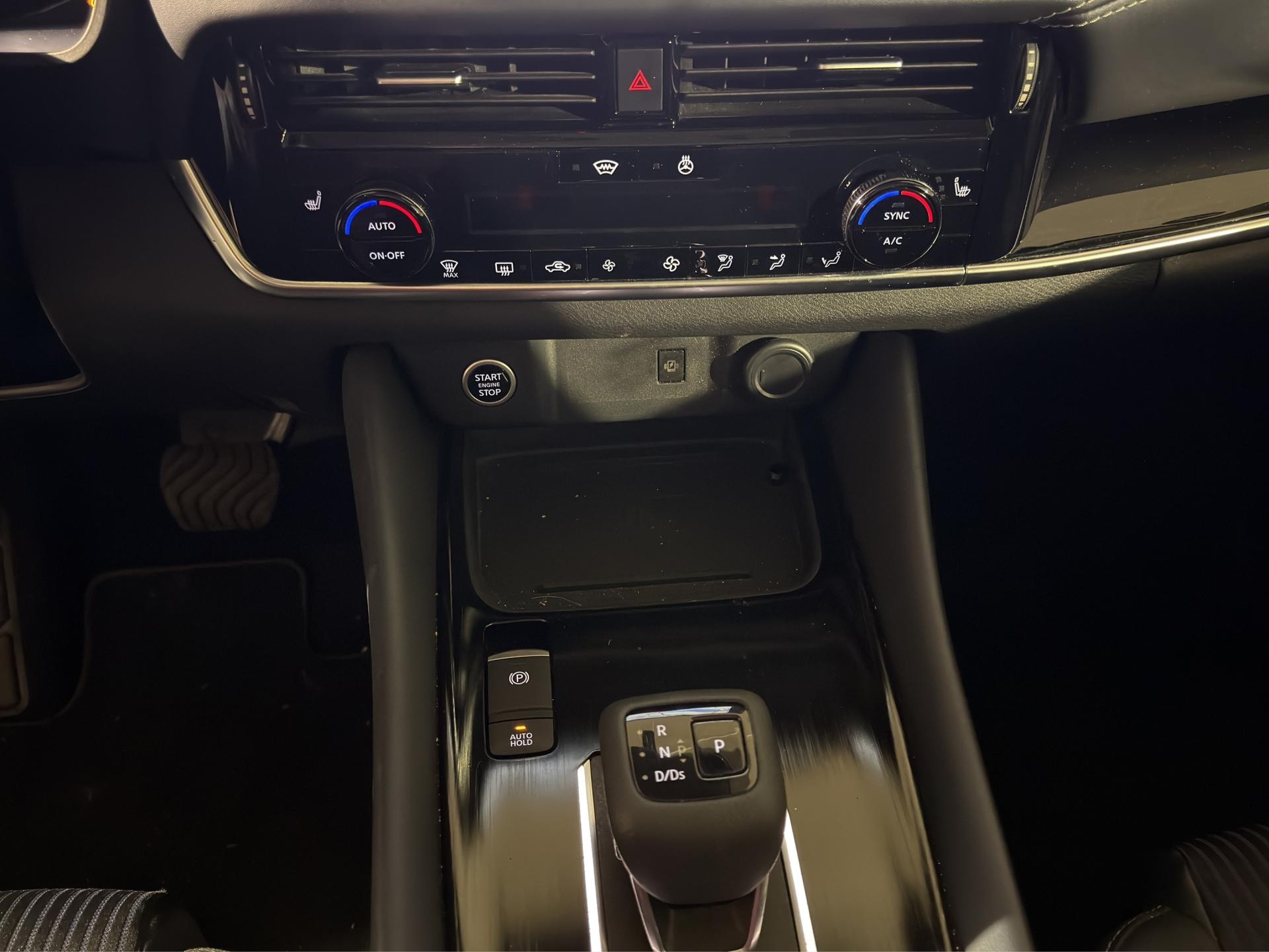 NISSAN Qashqai 1.3 DIG-T MHEV Premiere Edition Xtronic-image-11