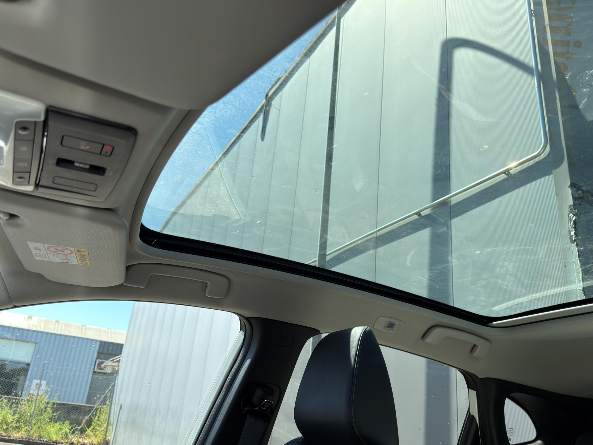 NISSAN Qashqai 1.3 DIG-T MHEV Premiere Edition Xtronic-image-19
