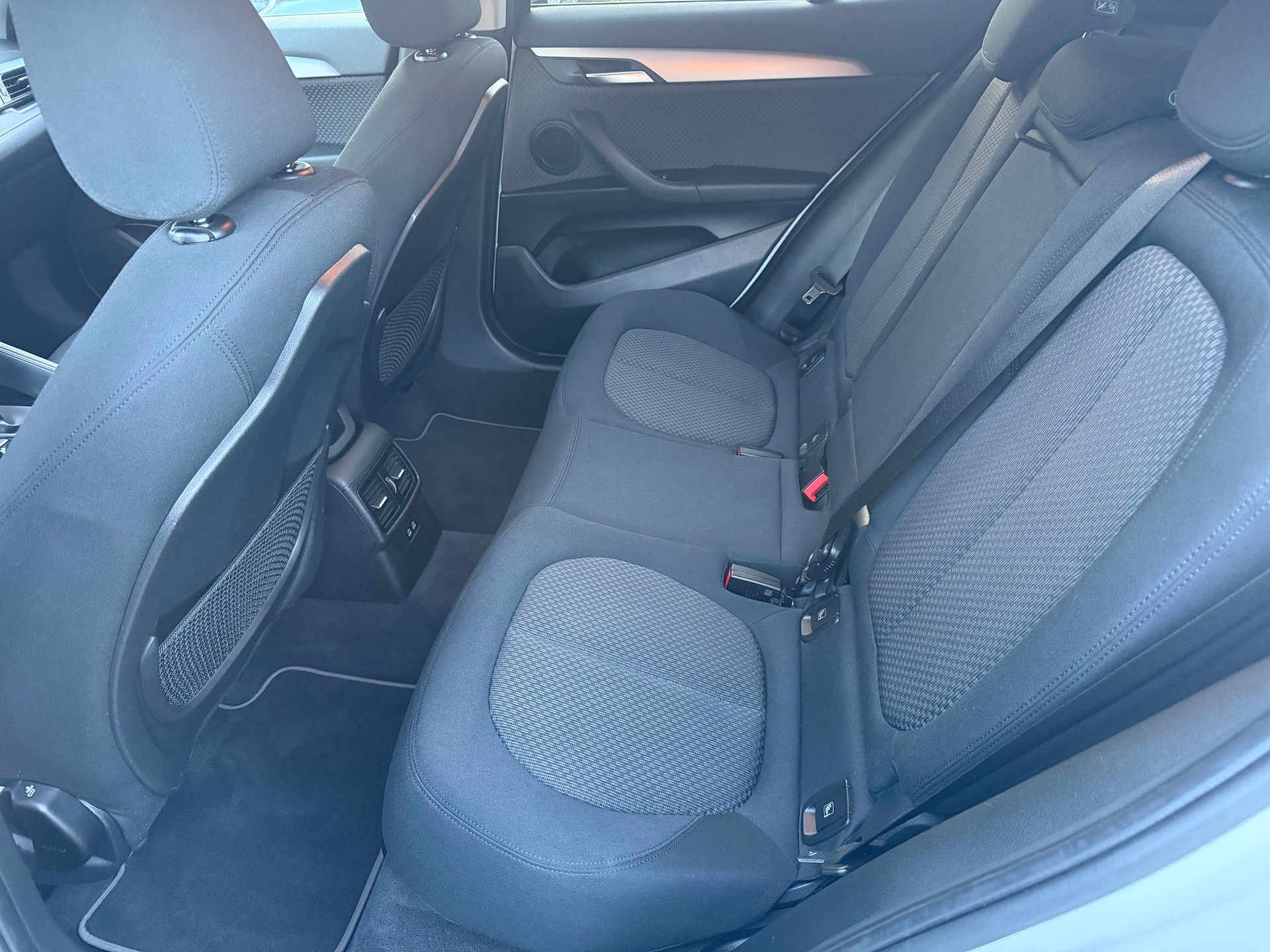 BMW X2 xDrive 18d Steptronic-image-12
