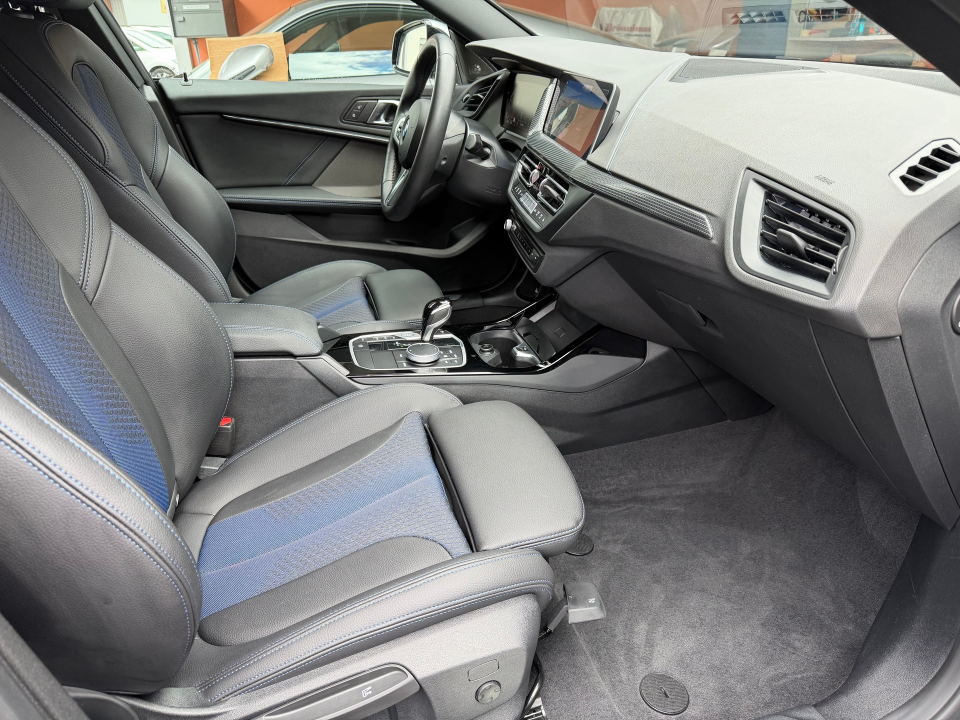 BMW 218i Gran Coupé M Sport Steptronic-image-15