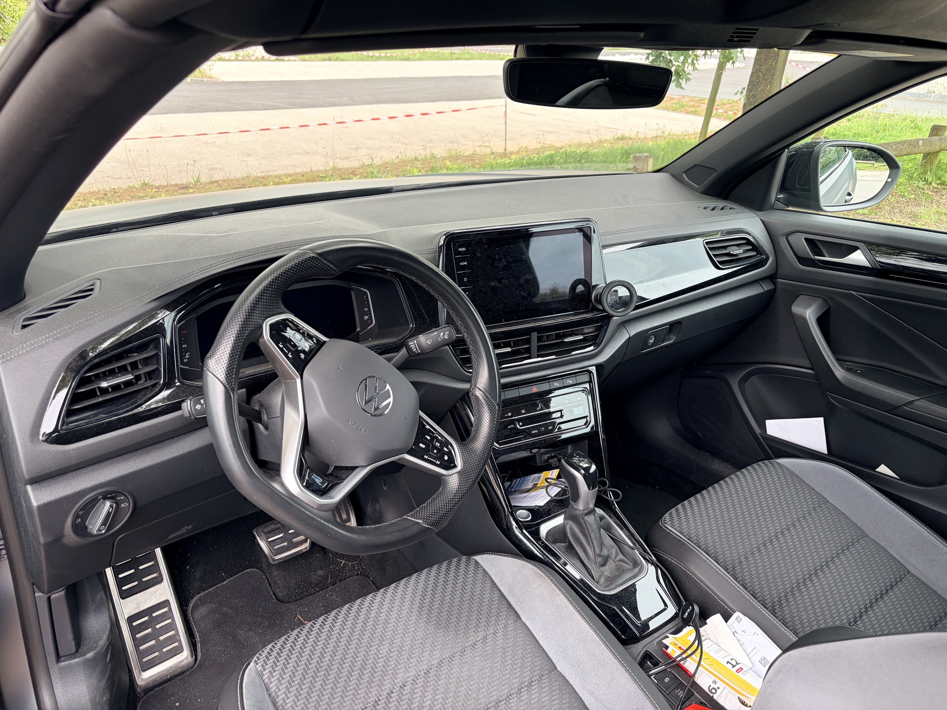 VW T-Roc Cabriolet 1.5 TSI EVO R-Line DSG-image-2