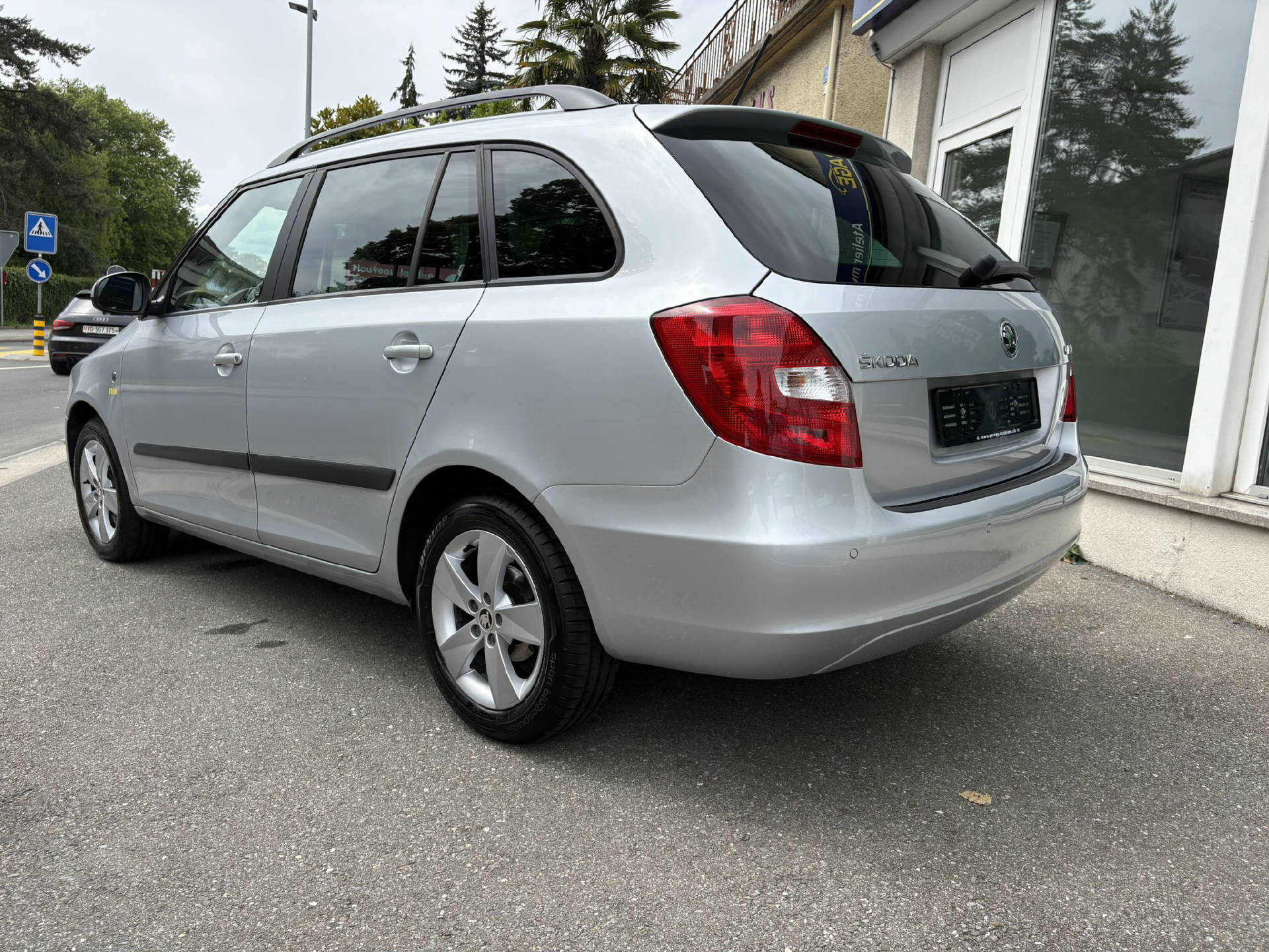 SKODA Fabia Combi 1.2 TSI 105 Ambition Plus-image-2