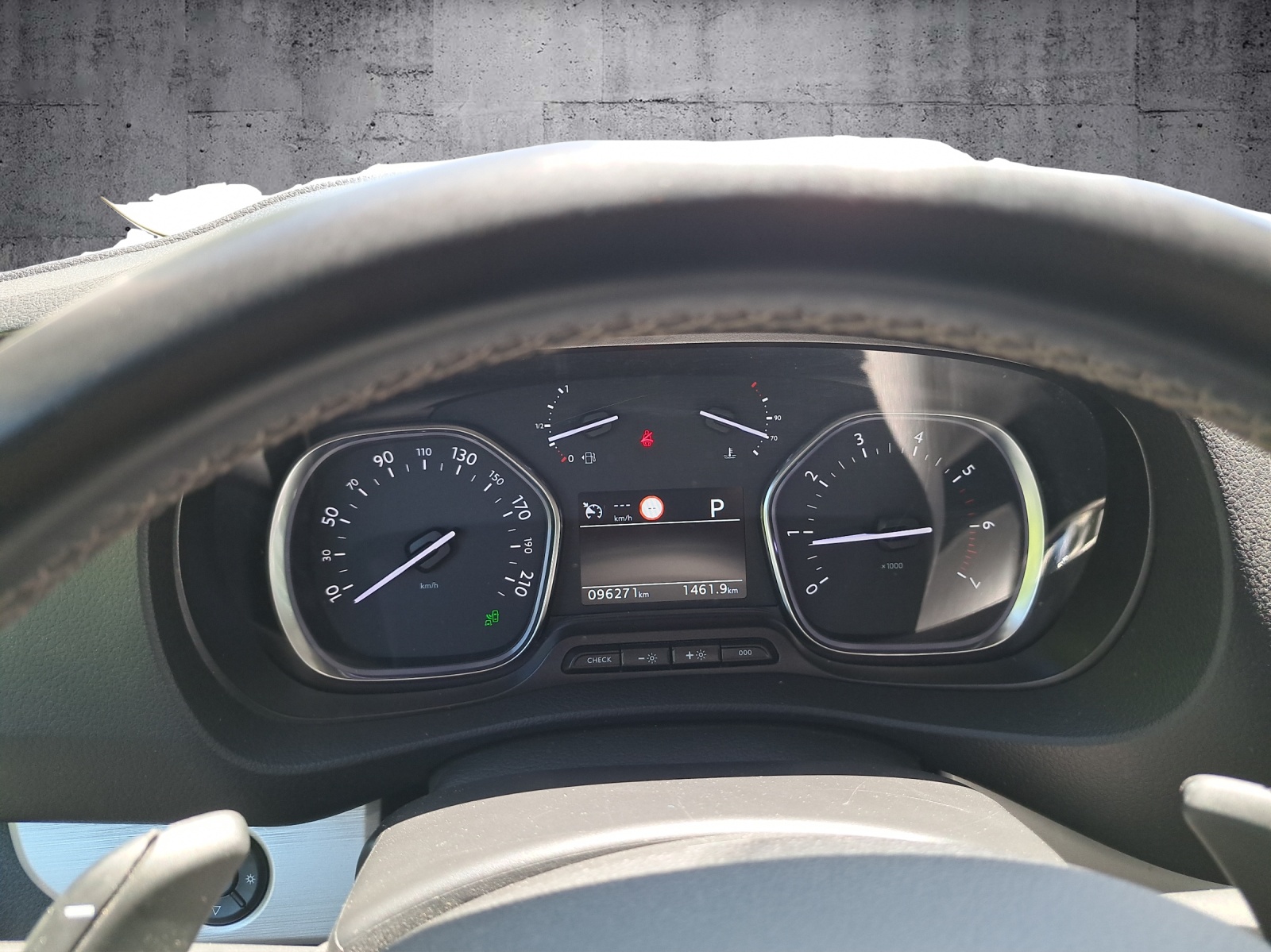 CITROEN Spacetourer M 2.0 BlueHDi 180-image-11