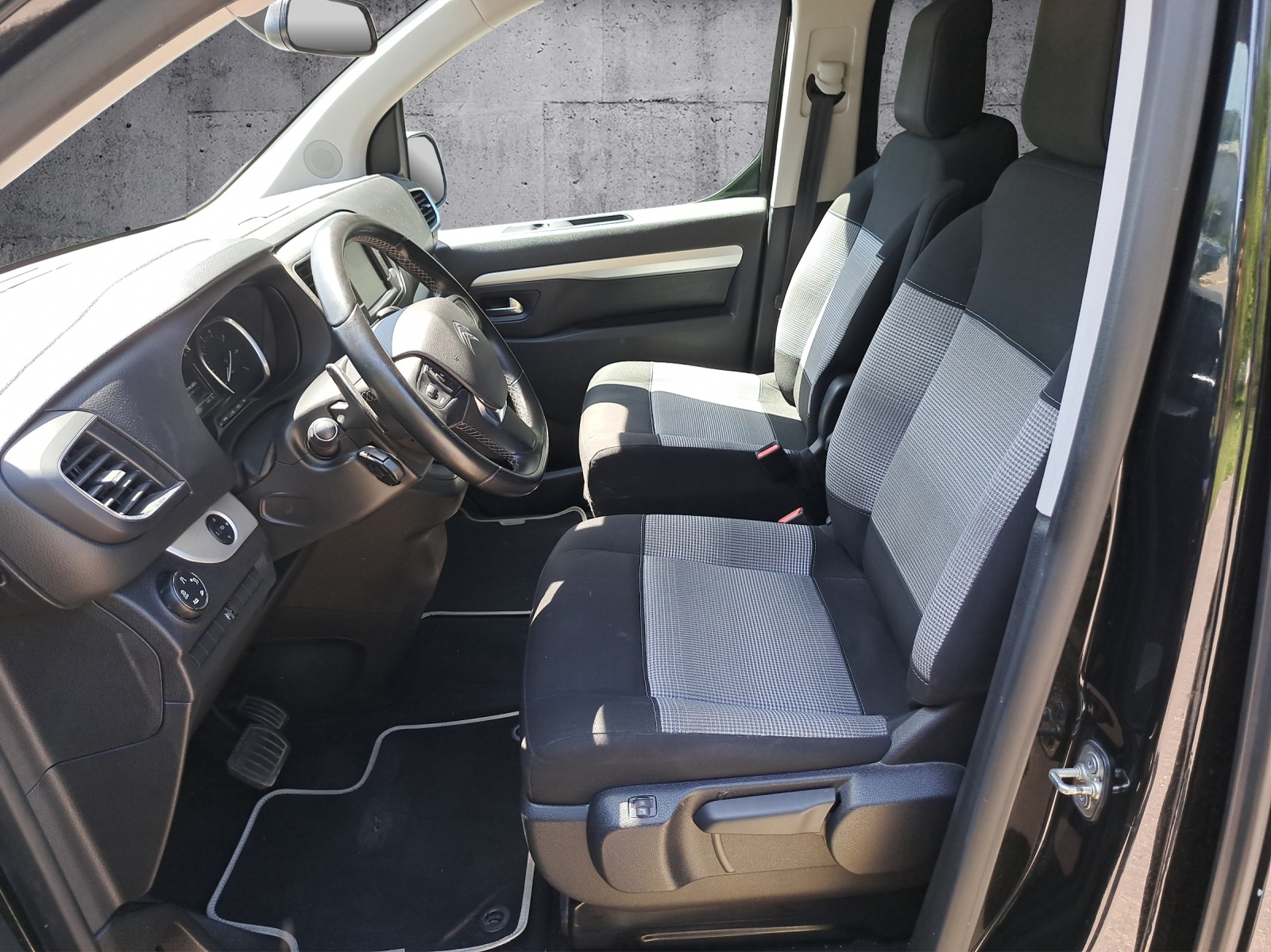 CITROEN Spacetourer M 2.0 BlueHDi 180-image-9