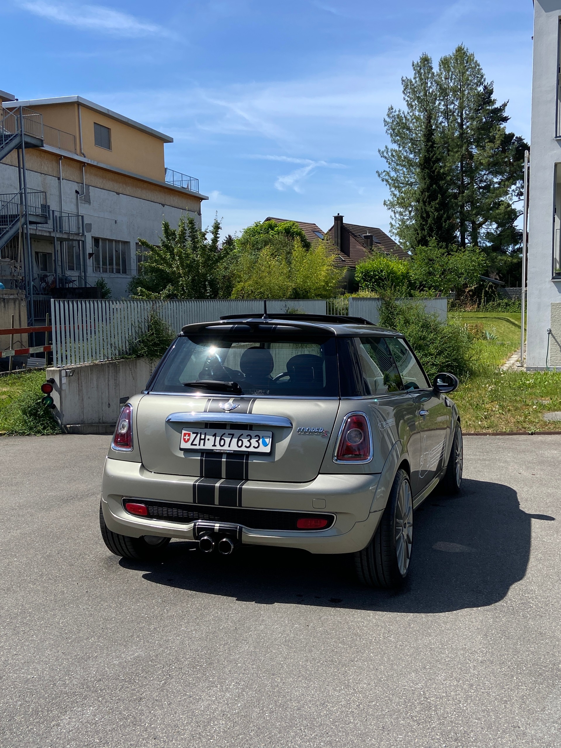 MINI 1.6i Cooper S-image-1