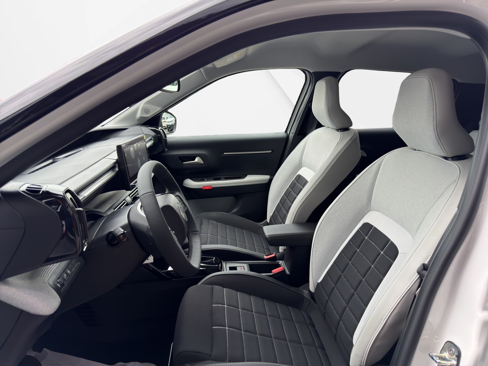 CITROEN e-C3 44kWh Tricolore-image-6