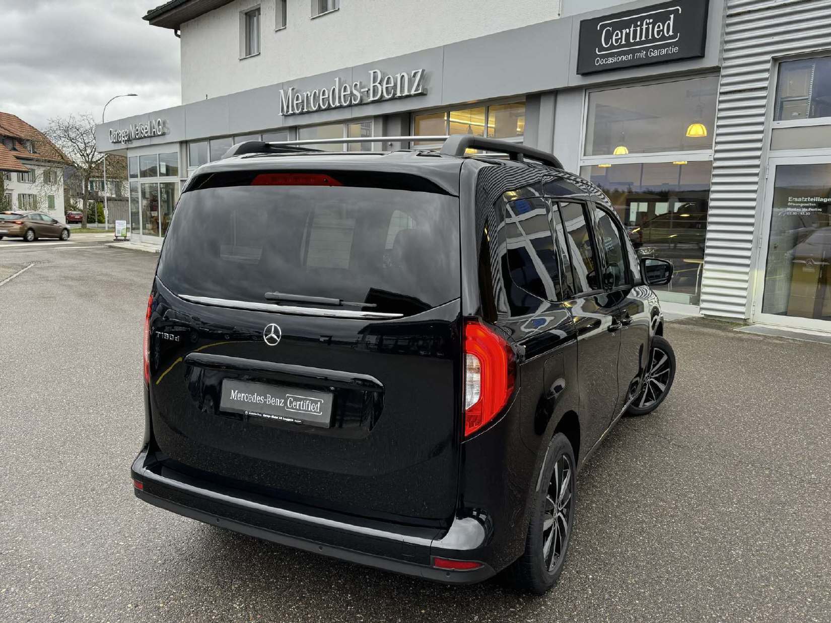 MERCEDES-BENZ T 180d Progressive Van S-image-3