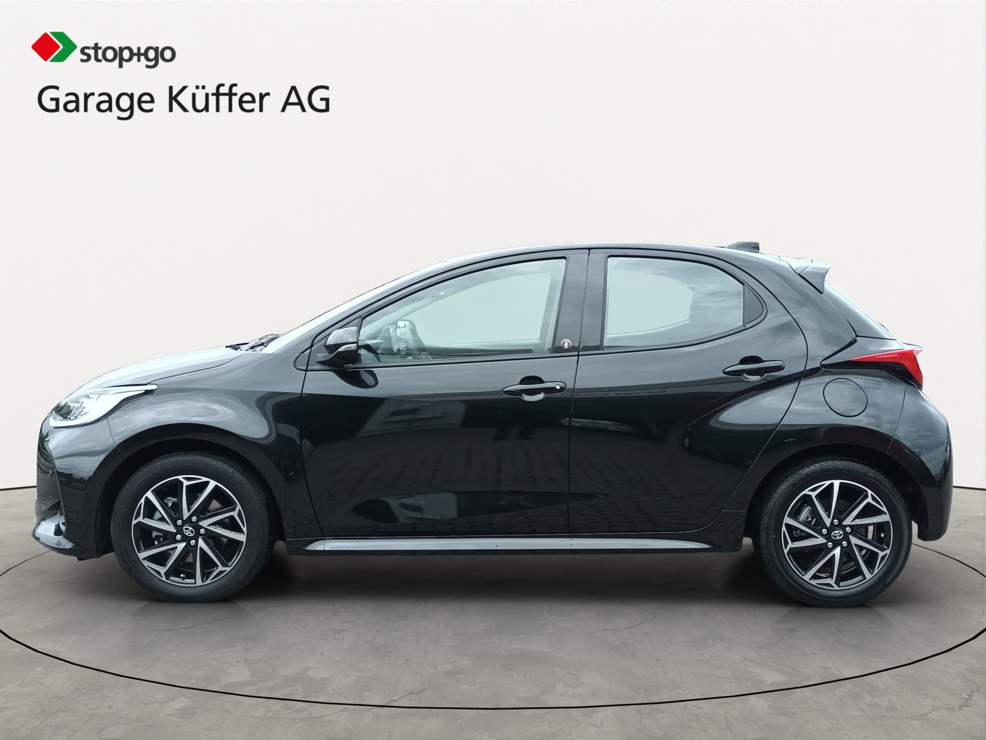 TOYOTA Yaris 1.5 Team Deutschland e-CVT-image-7