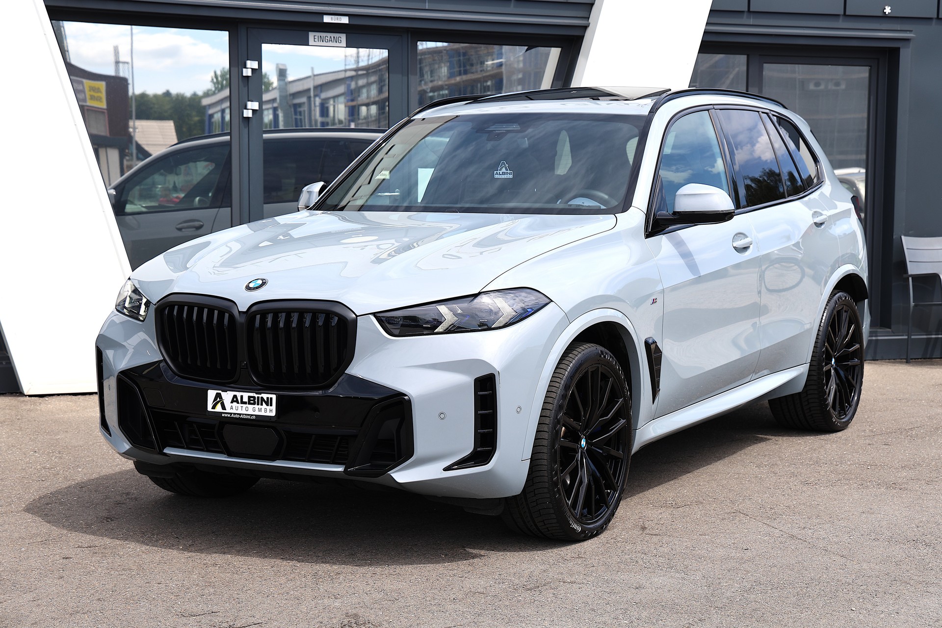 BMW X5 xDrive 48V 40d M Sport Pro *VOLLAUSSTATTUNG* *CH-FZ* *B&W Sound* *Carbon* Steptronic-image-1
