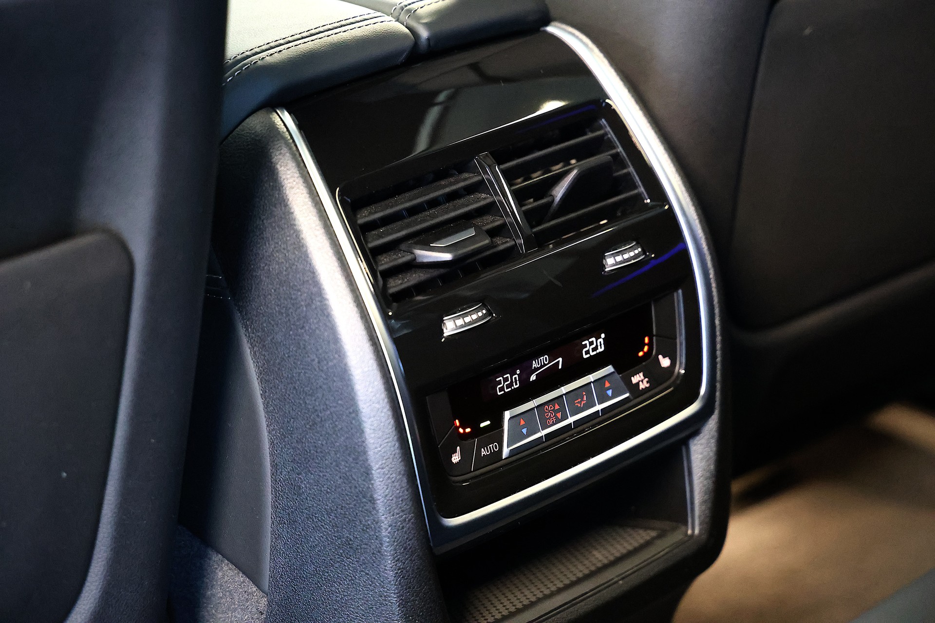 BMW X5 xDrive 48V 40d M Sport Pro *VOLLAUSSTATTUNG* *CH-FZ* *B&W Sound* *Carbon* Steptronic-image-19