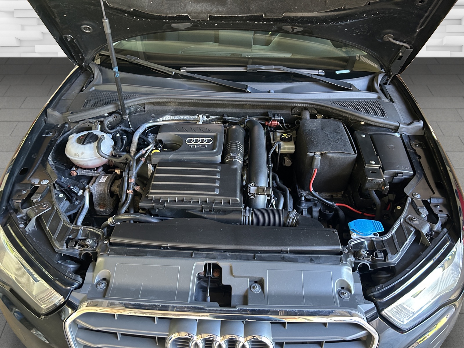 AUDI A3 Sportback 1.4 TFSI Ambiente-image-14