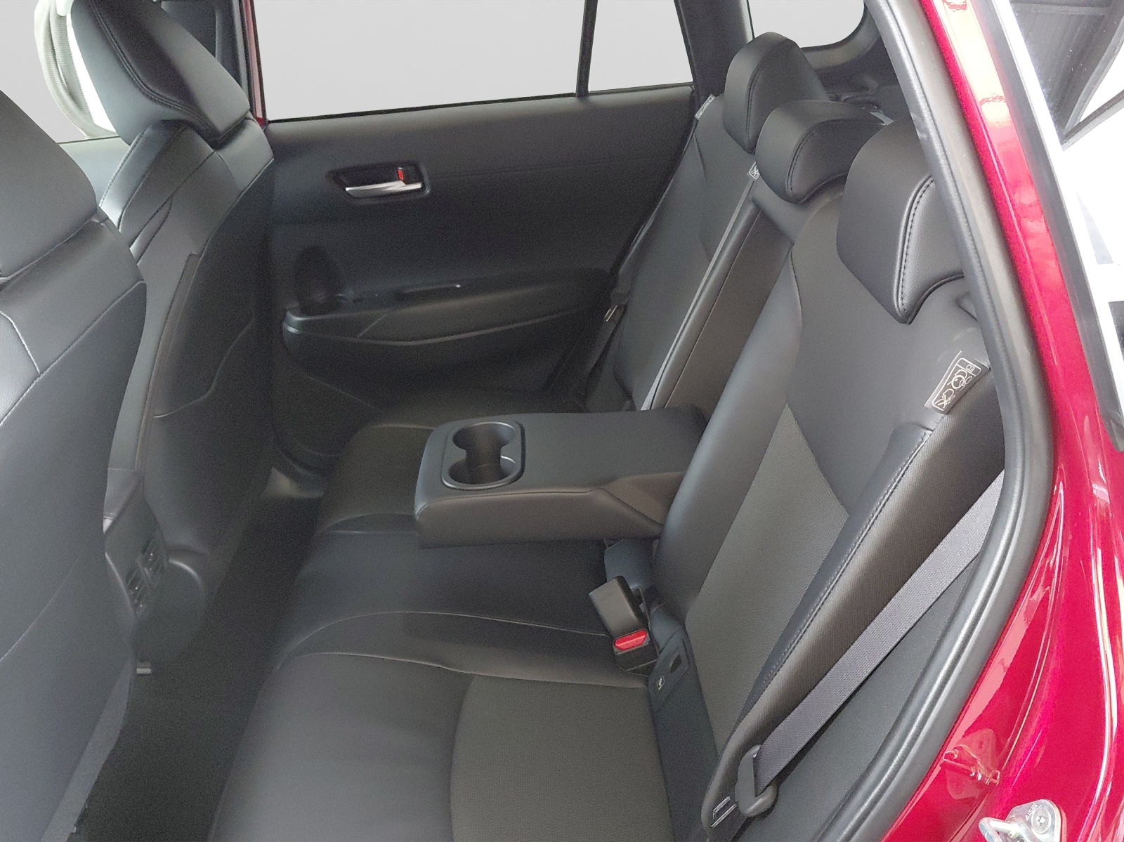 TOYOTA Corolla Cross 2.0 HSD Trend AWD-i-image-12