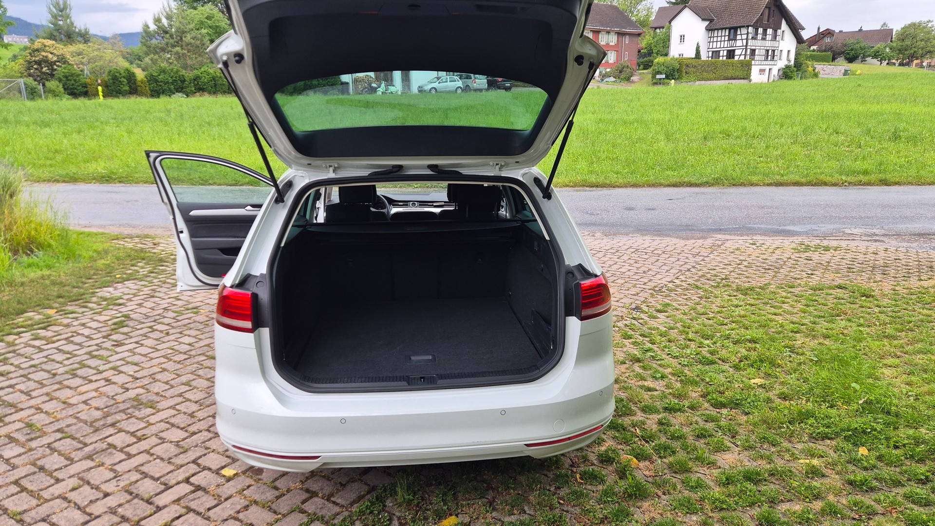 VW 2.0 TDI 150 Comfortline DSG-image-4