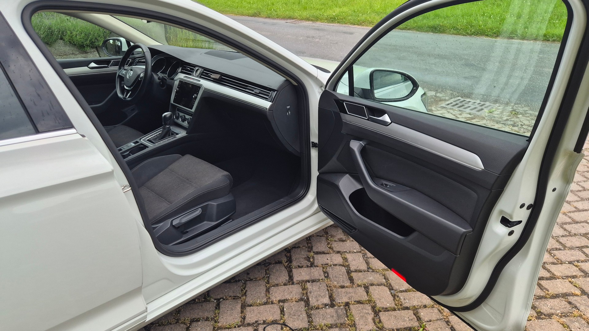 VW 2.0 TDI 150 Comfortline DSG-image-2