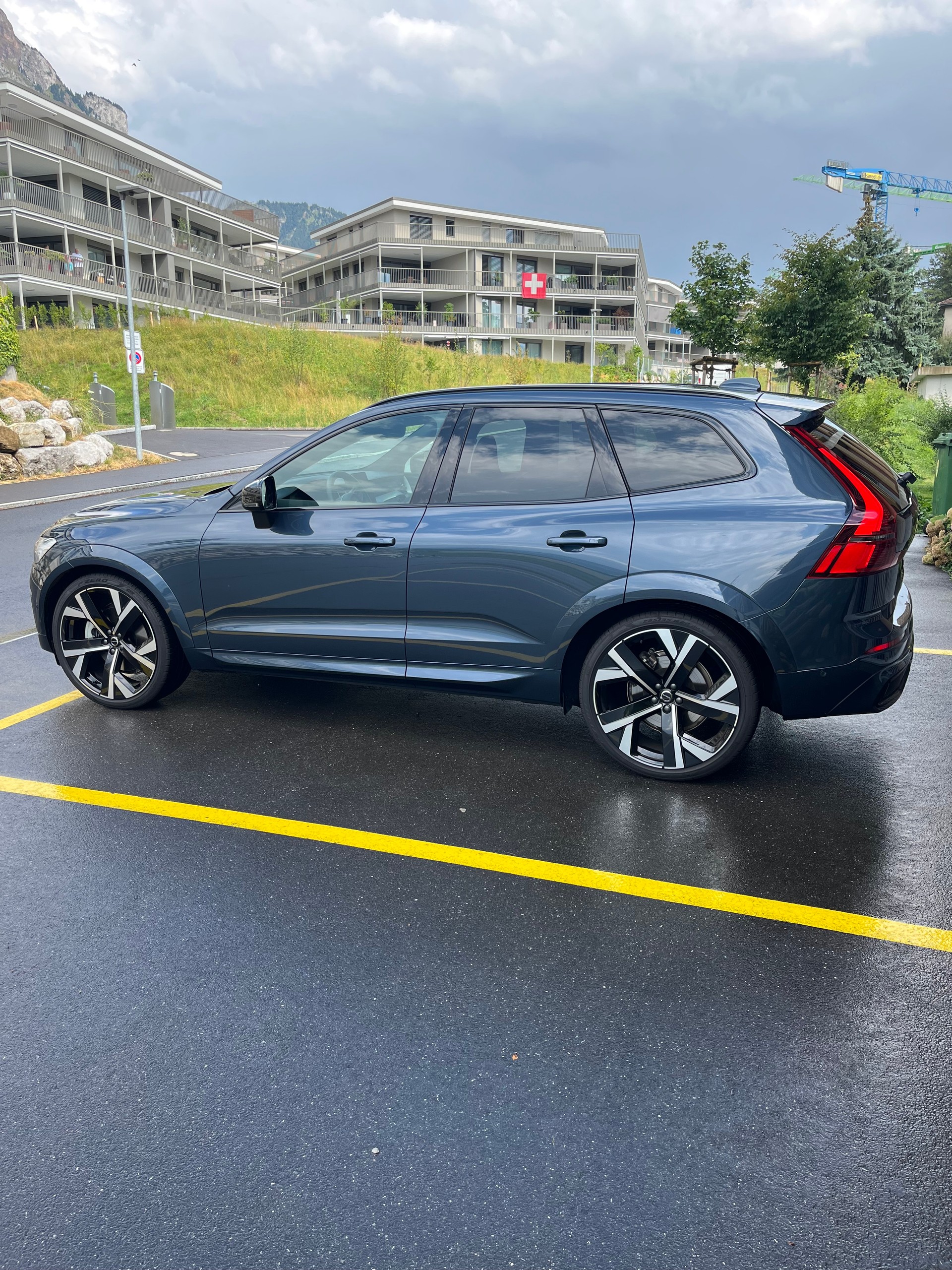 VOLVO 2.0 B5 MH Black Edition AWD (0% Zins Leasingübernahme)-image-4