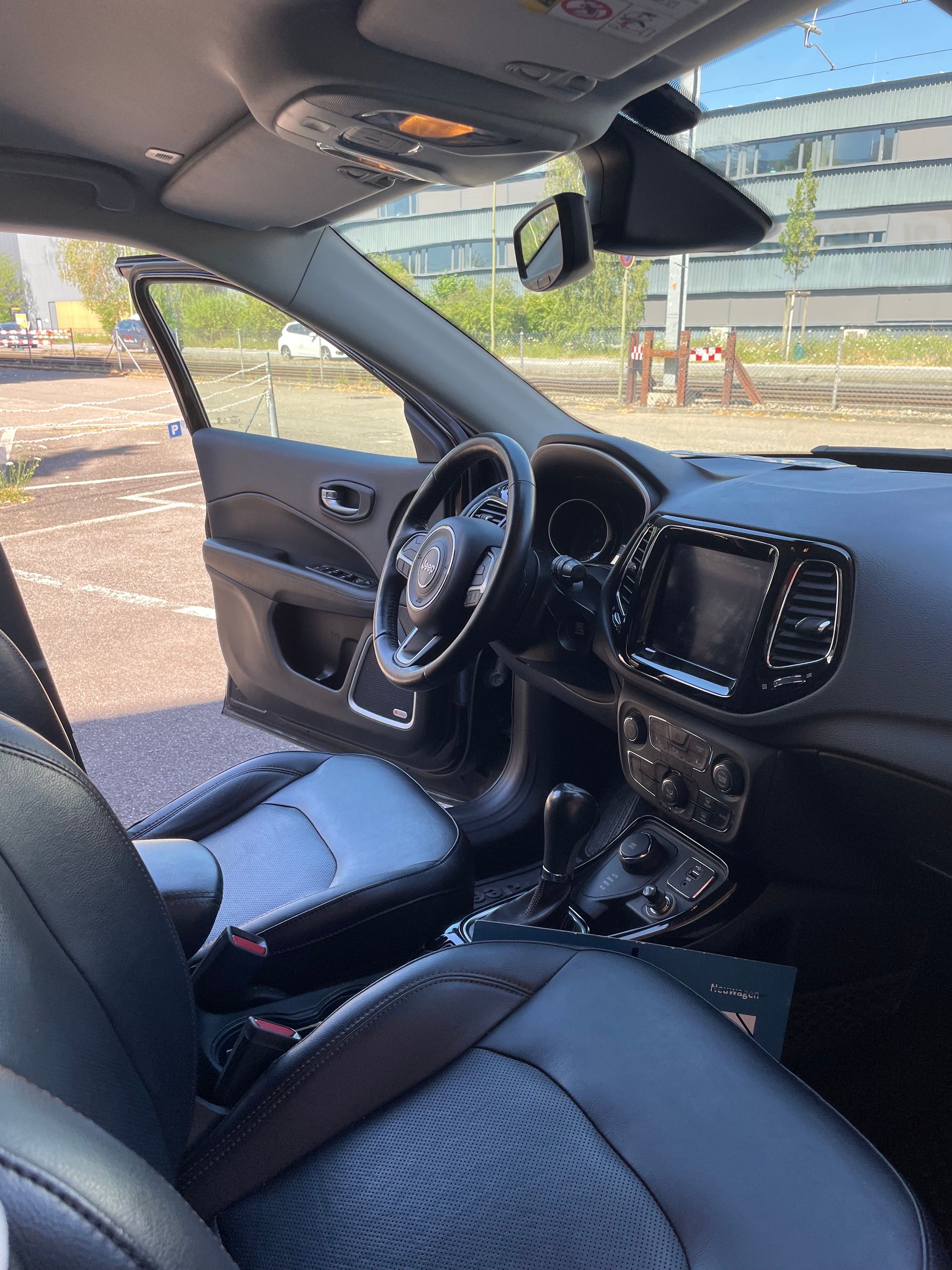 JEEP Compass 1.4 Turbo Limited AWD 9ATX-image-11