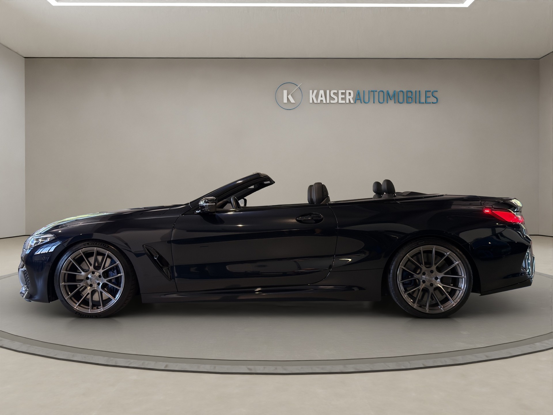 BMW M850i xDrive Steptronic-showroom-element-2