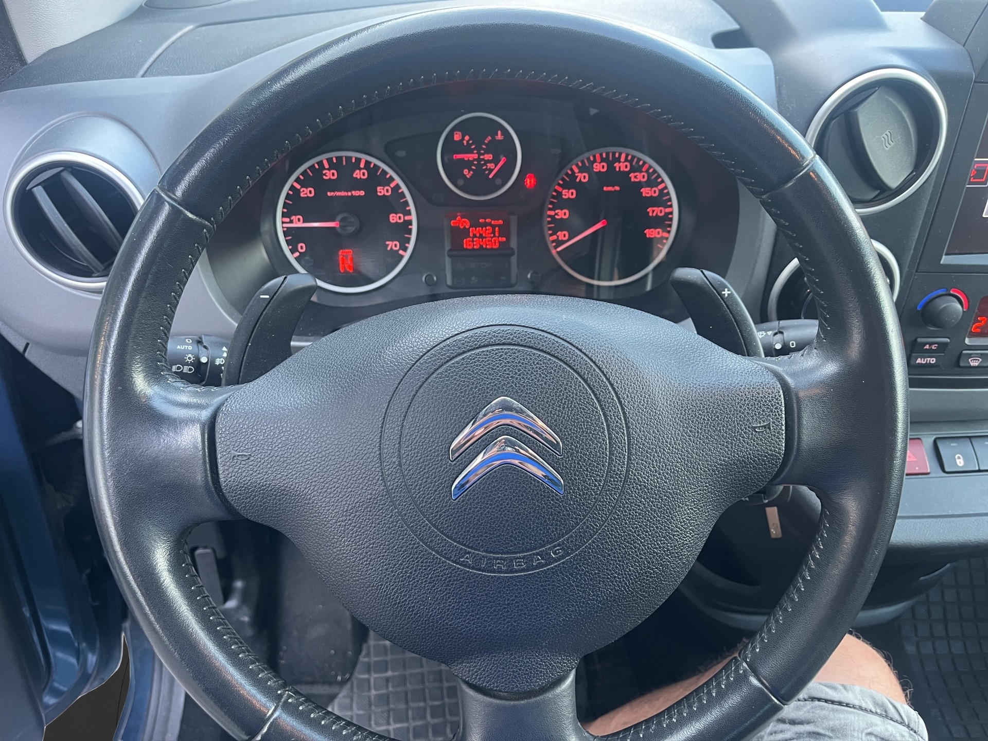 CITROEN Berlingo 1.6 BlueHDi Feel ETG6-image-10