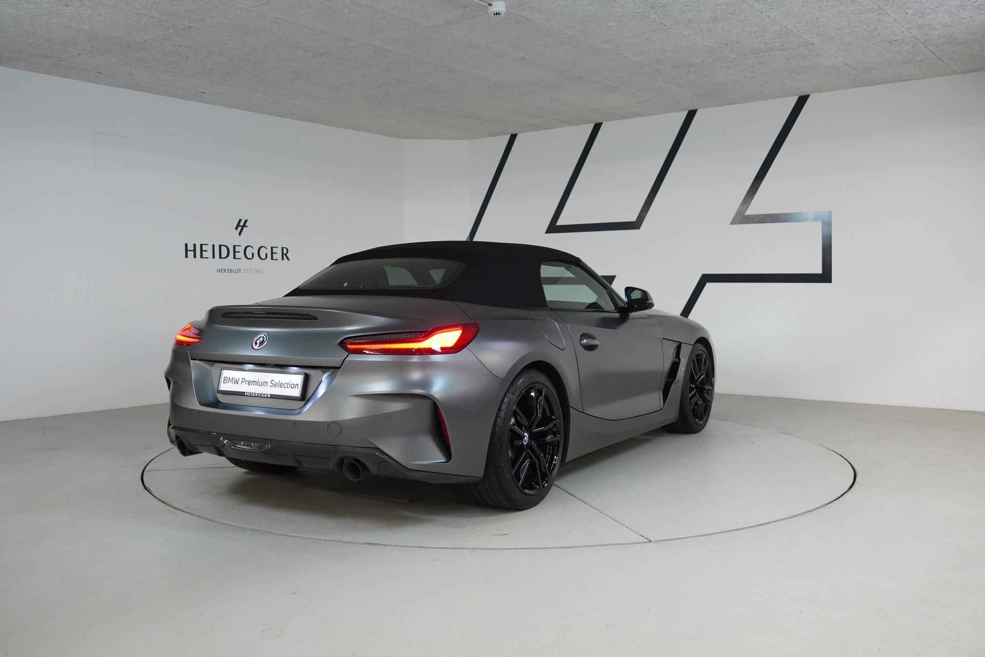 BMW Z4 sDrive 20i M Sport Steptronic-image-6