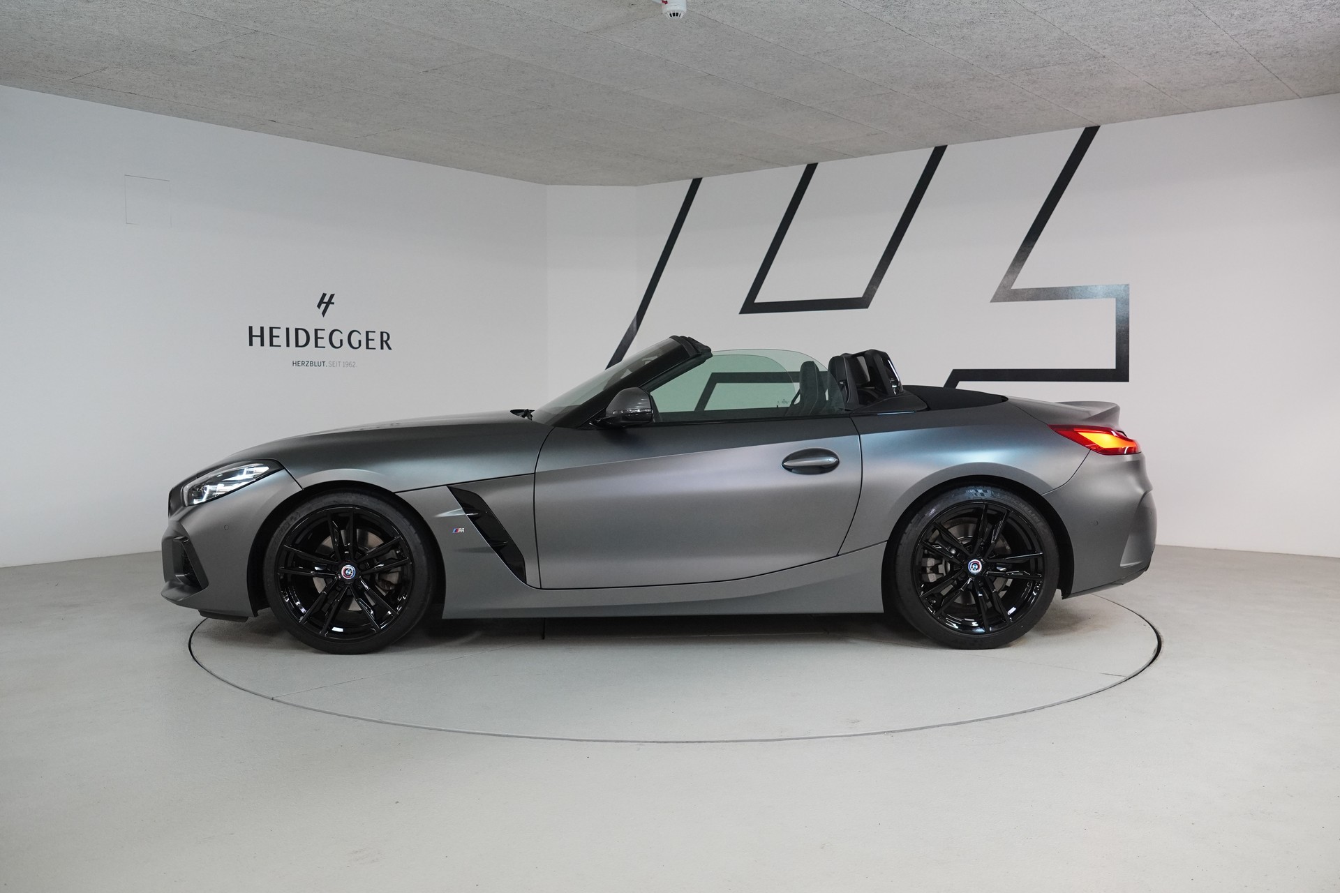 BMW Z4 sDrive 20i M Sport Steptronic-image-11
