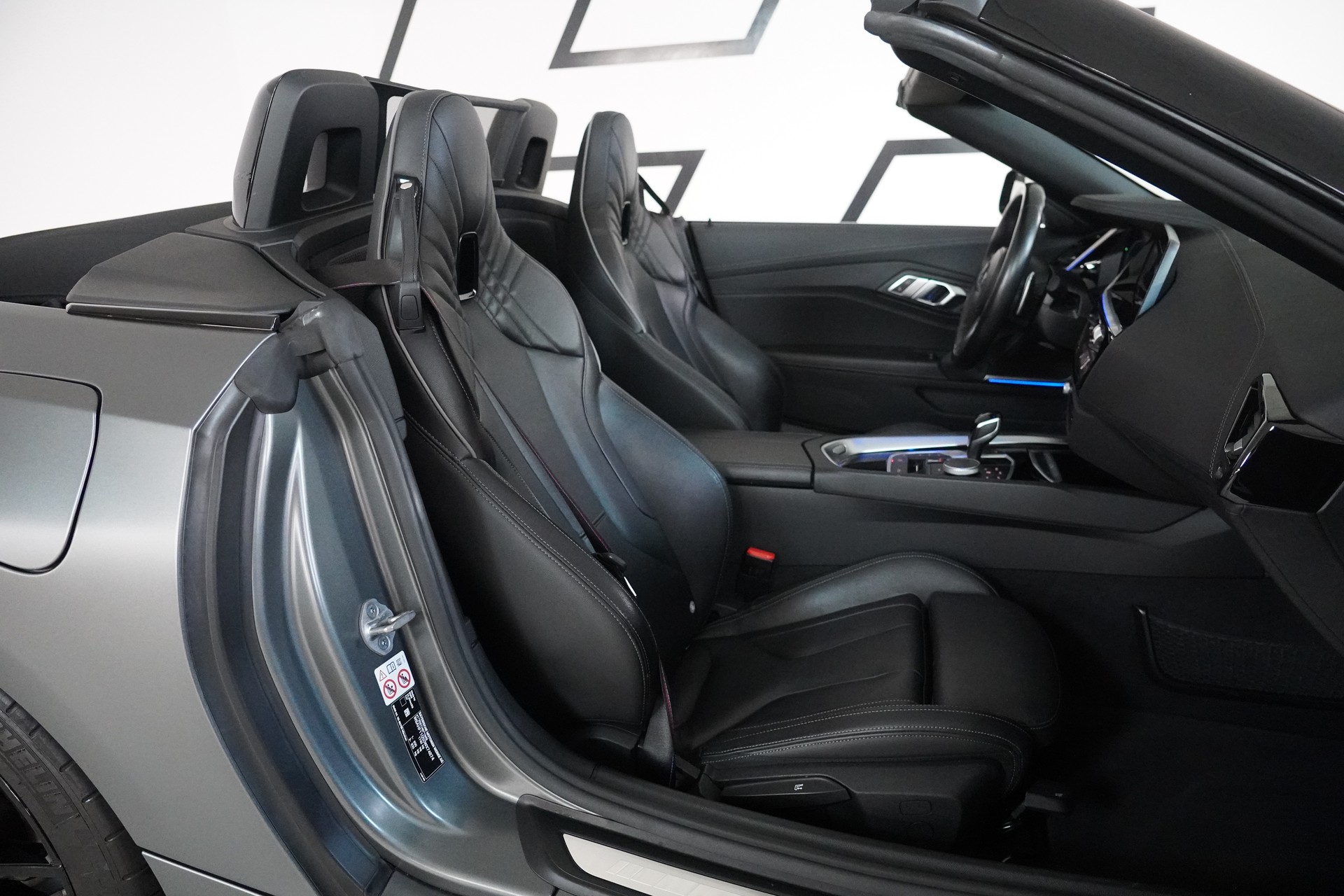 BMW Z4 sDrive 20i M Sport Steptronic-image-21