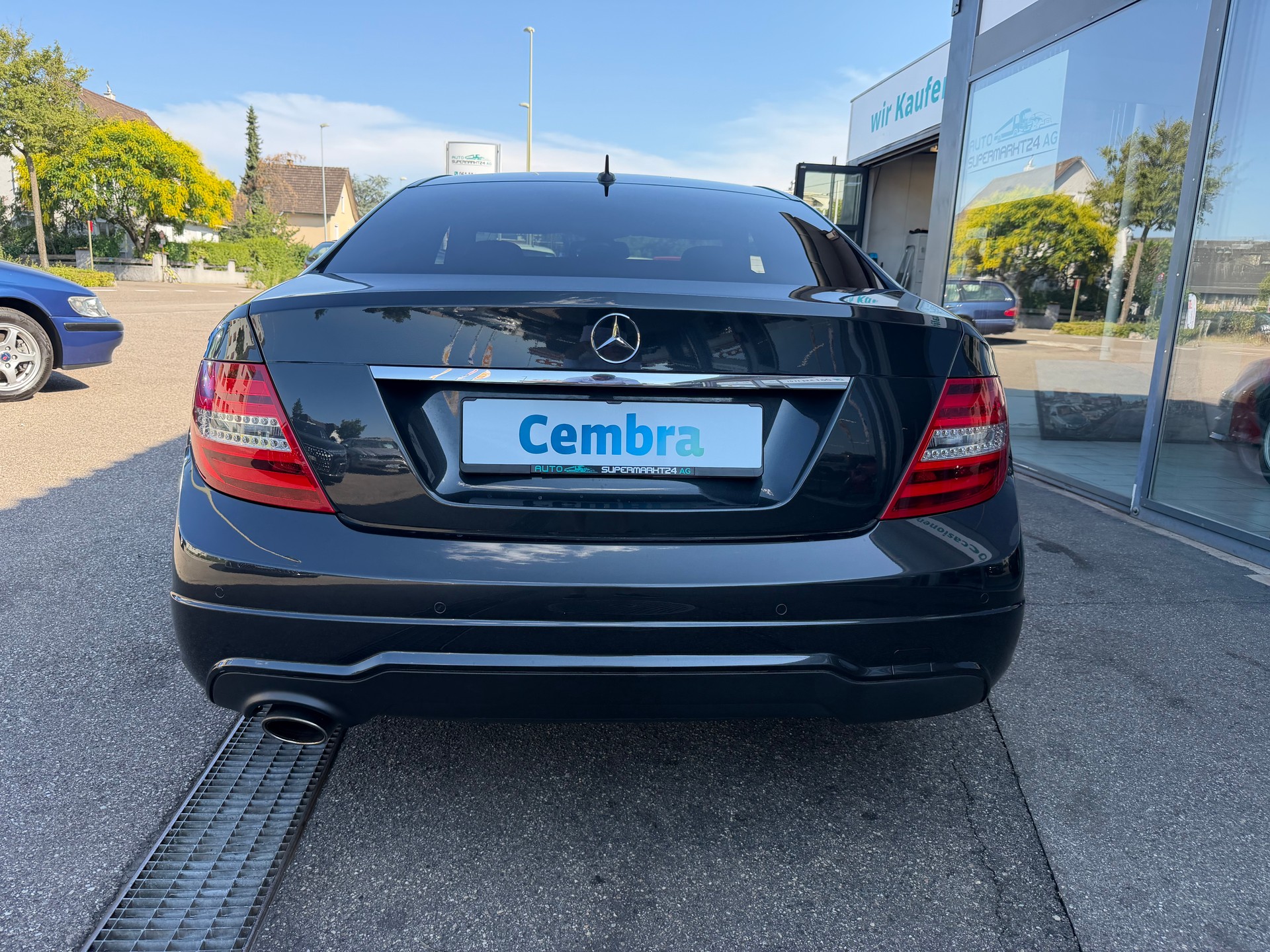 MERCEDES-BENZ C 180 Coupé-image-4