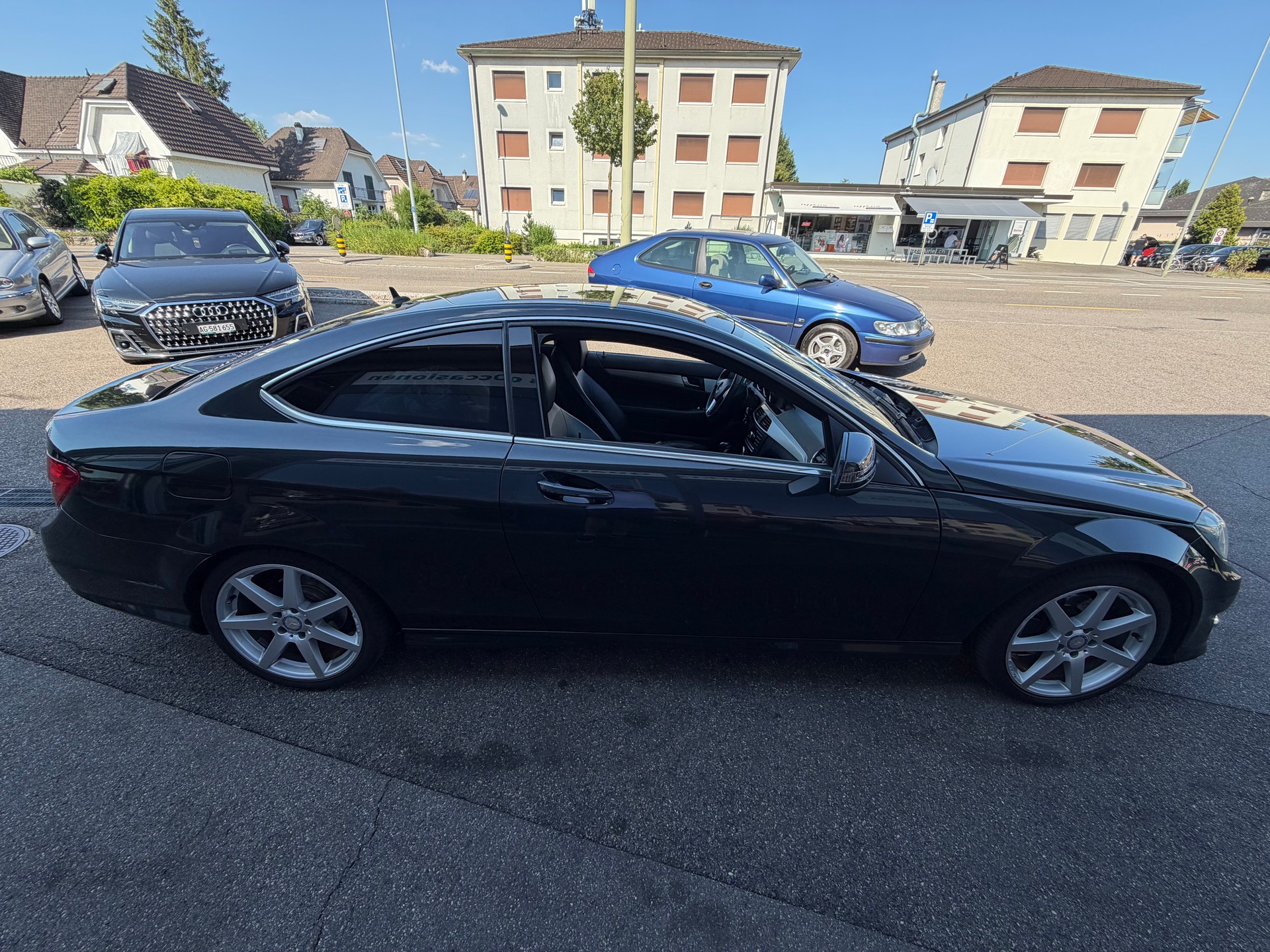 MERCEDES-BENZ C 180 Coupé-image-6