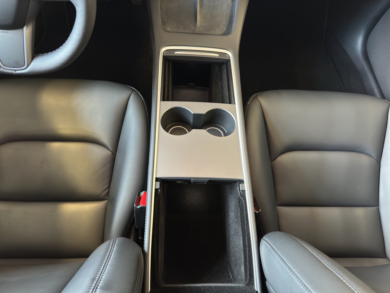 TESLA Model 3-image-11