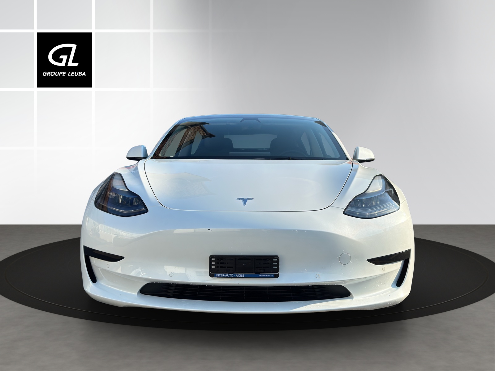 TESLA Model 3-image-1