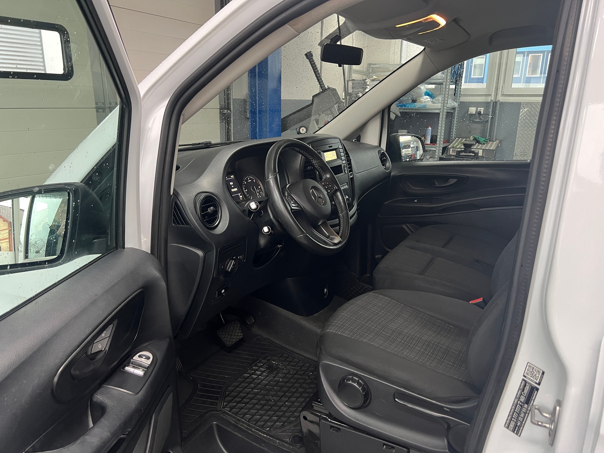 MERCEDES-BENZ Vito 114 CDI Lang 7G-Tronic-image-4