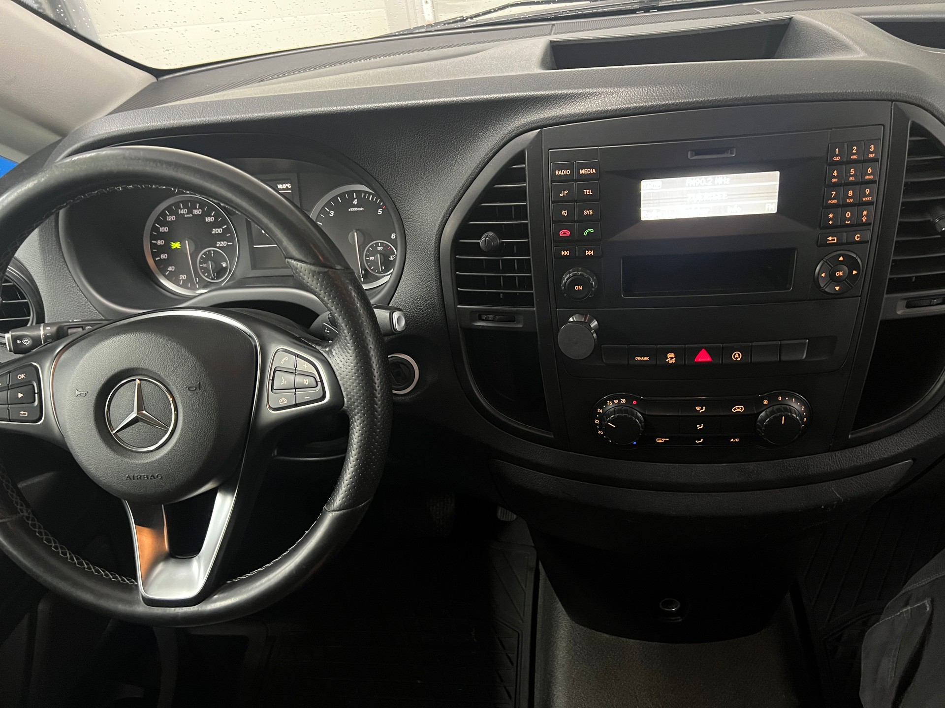 MERCEDES-BENZ Vito 114 CDI Lang 7G-Tronic-image-7