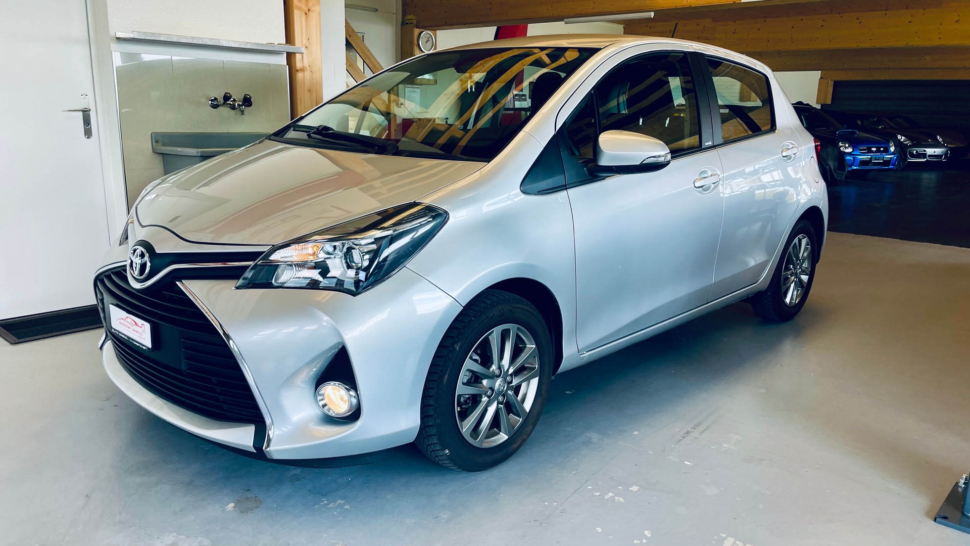 TOYOTA Yaris 1.33 Sol Premium "EDITION S"-image-4