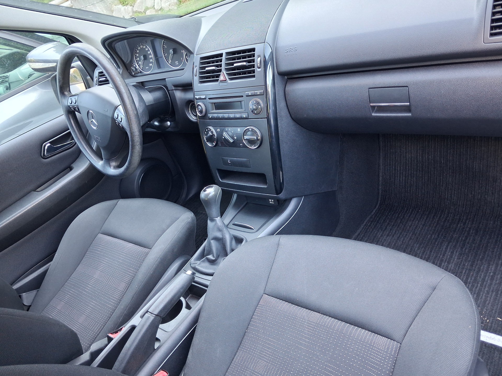 MERCEDES-BENZ A 160 (150) BlueEfficiency Classic-image-6