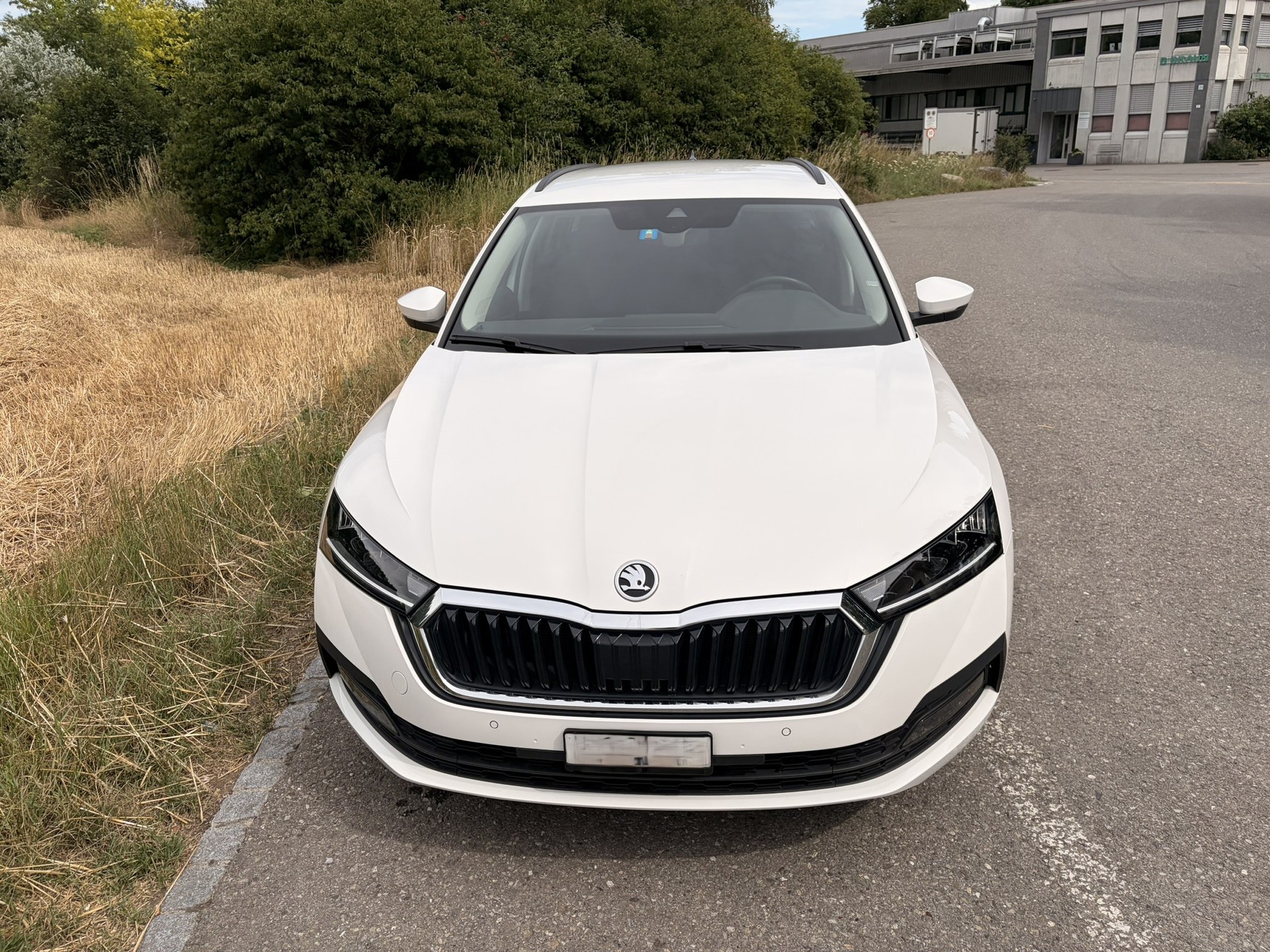 SKODA 2.0 TDI 150 Ambition DSG-image-1