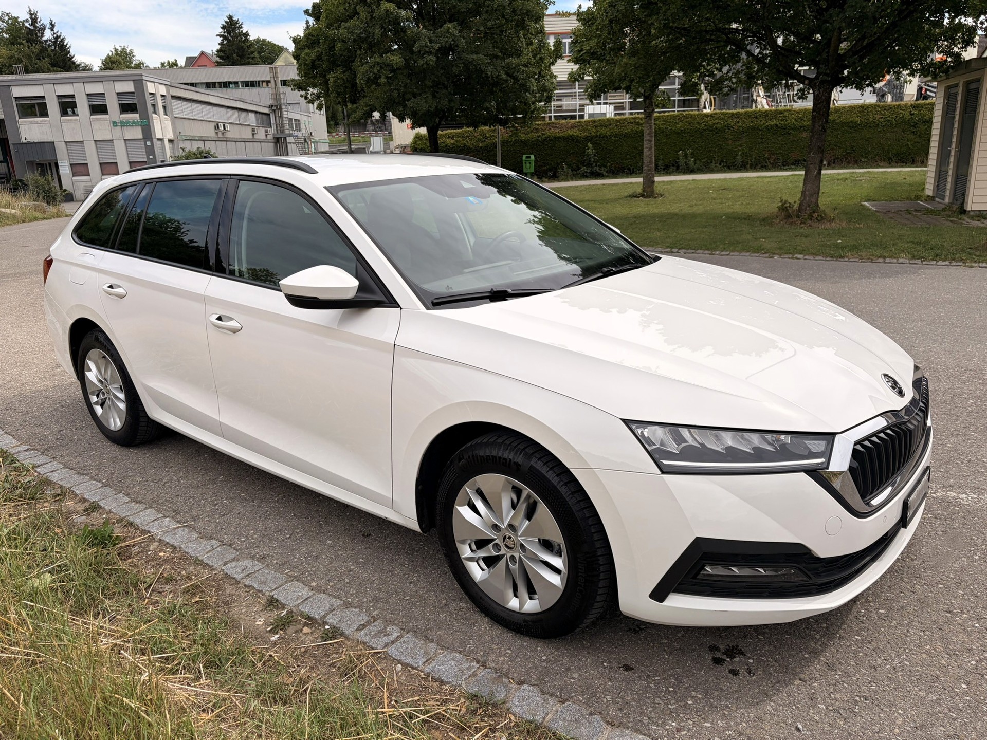 SKODA 2.0 TDI 150 Ambition DSG-image-0