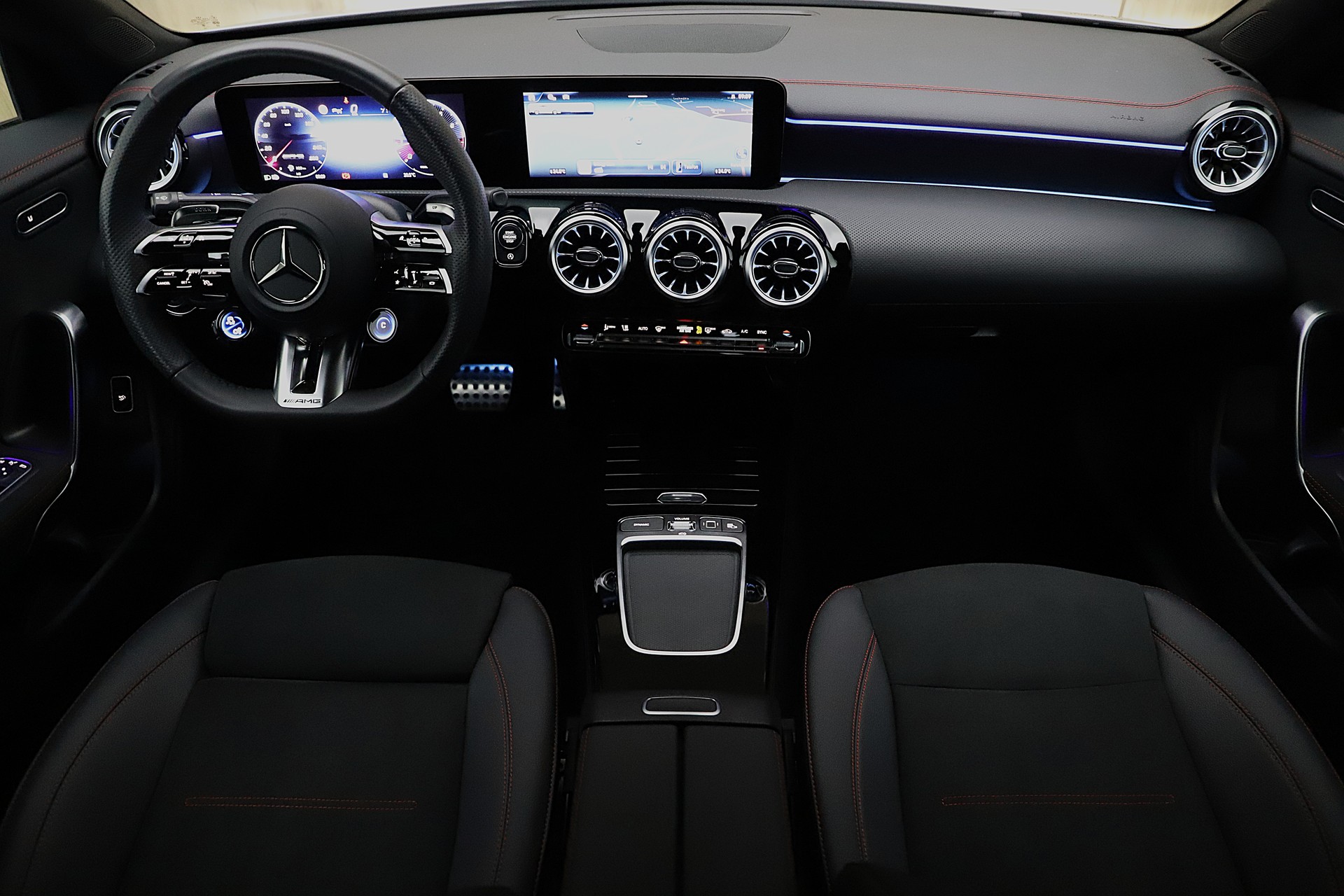 MERCEDES-BENZ CLA 35 AMG 4Matic 8G-DCT Premium Paket und Night Paket I+II-image-5