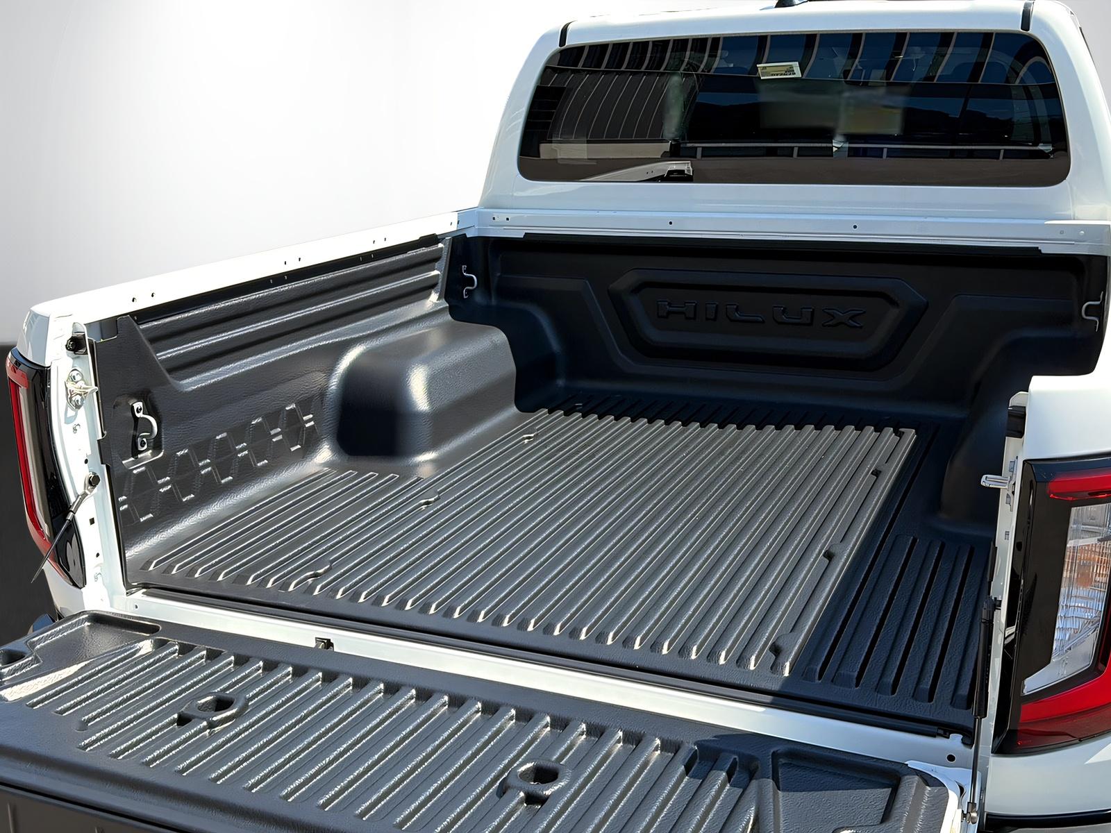 TOYOTA Hilux Double Cab.-Pick-up 59KWh Style-image-8