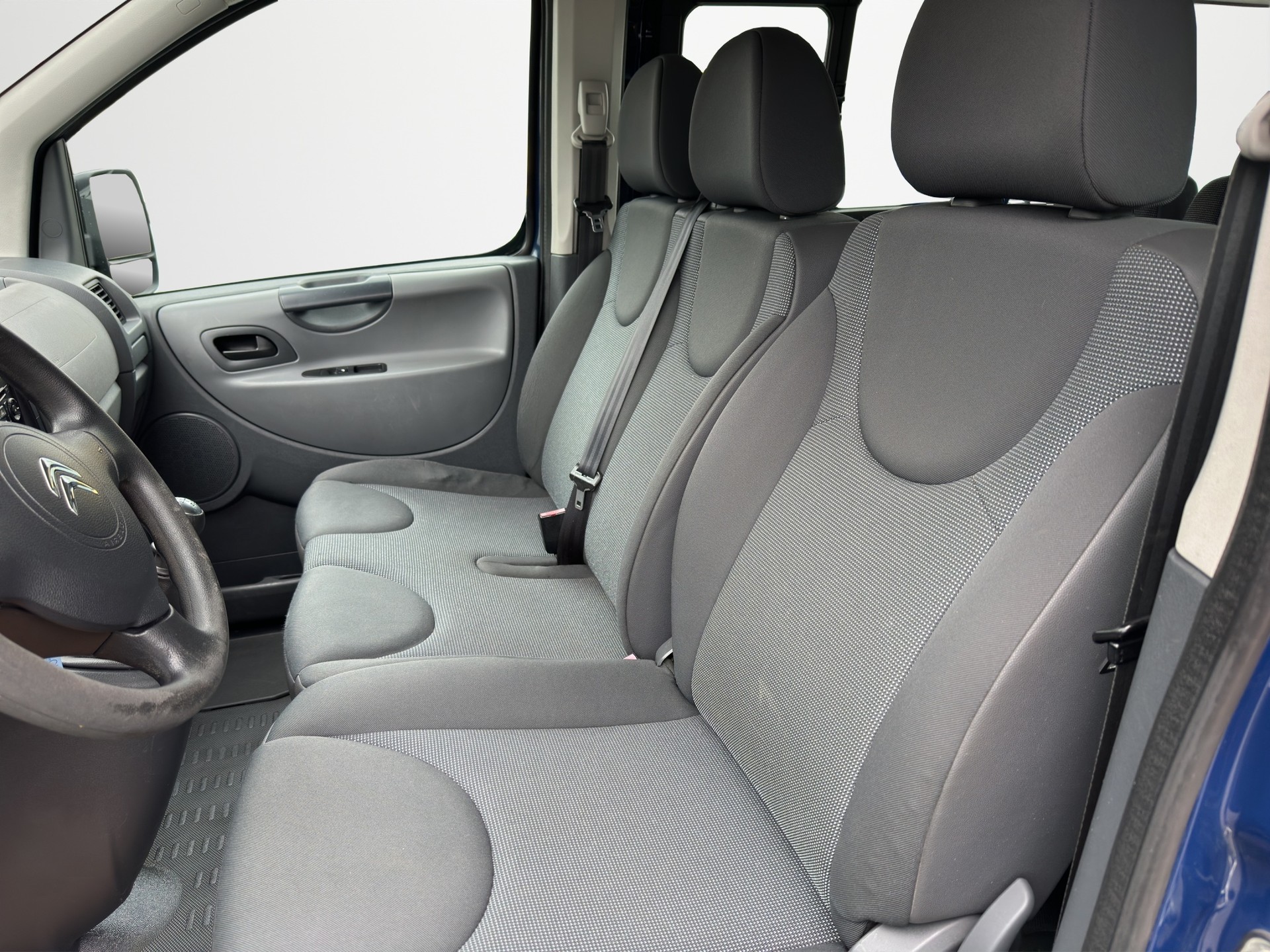 CITROEN Jumpy 2.0 HDi L2H1 Attraction-image-8
