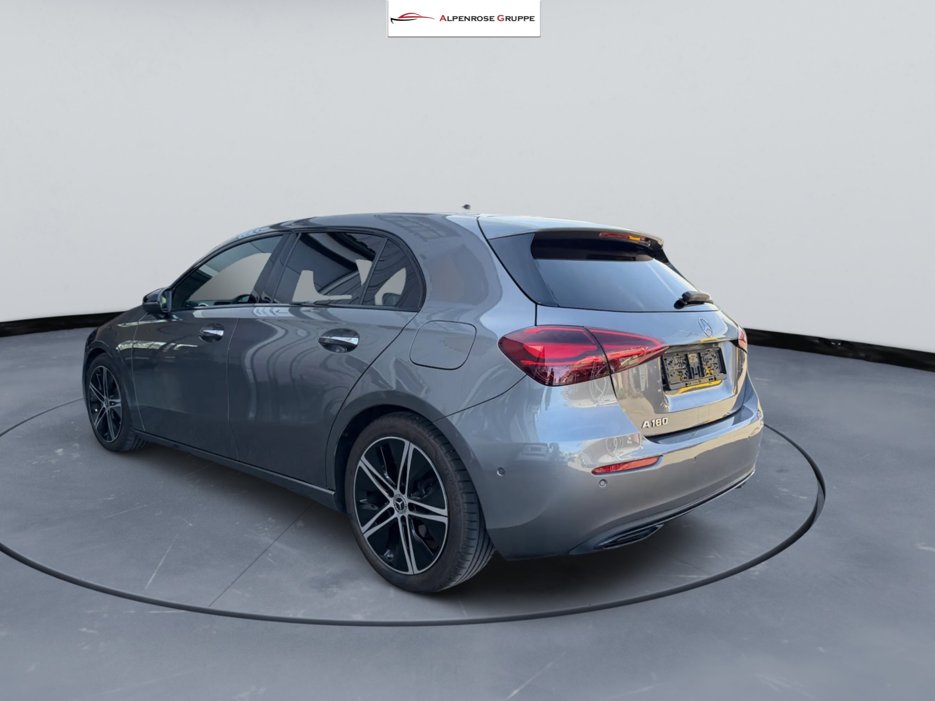 MERCEDES-BENZ A 180 7G-DCT-image-3